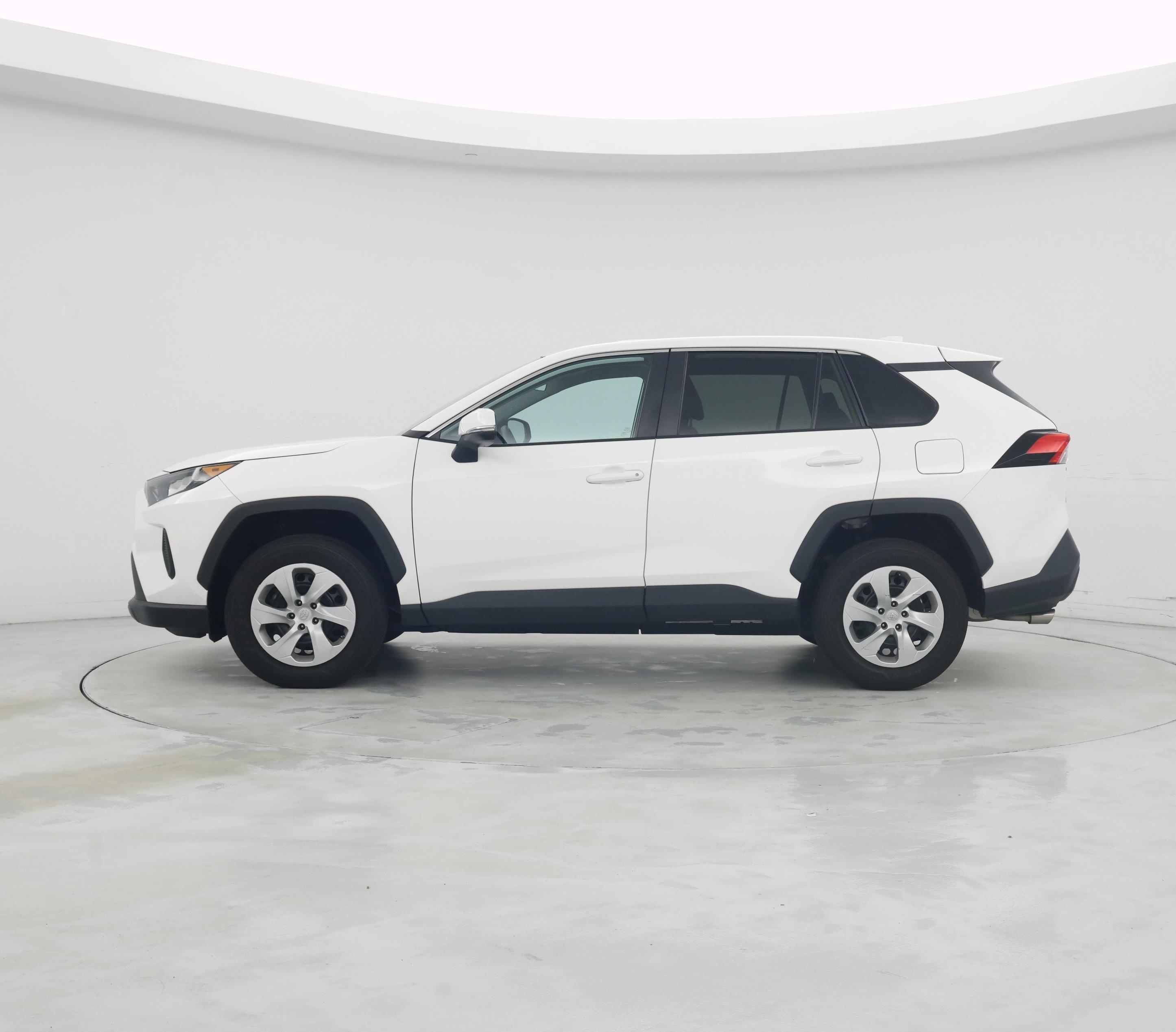 Thumbnail: 2022 Toyota RAV4 - 3