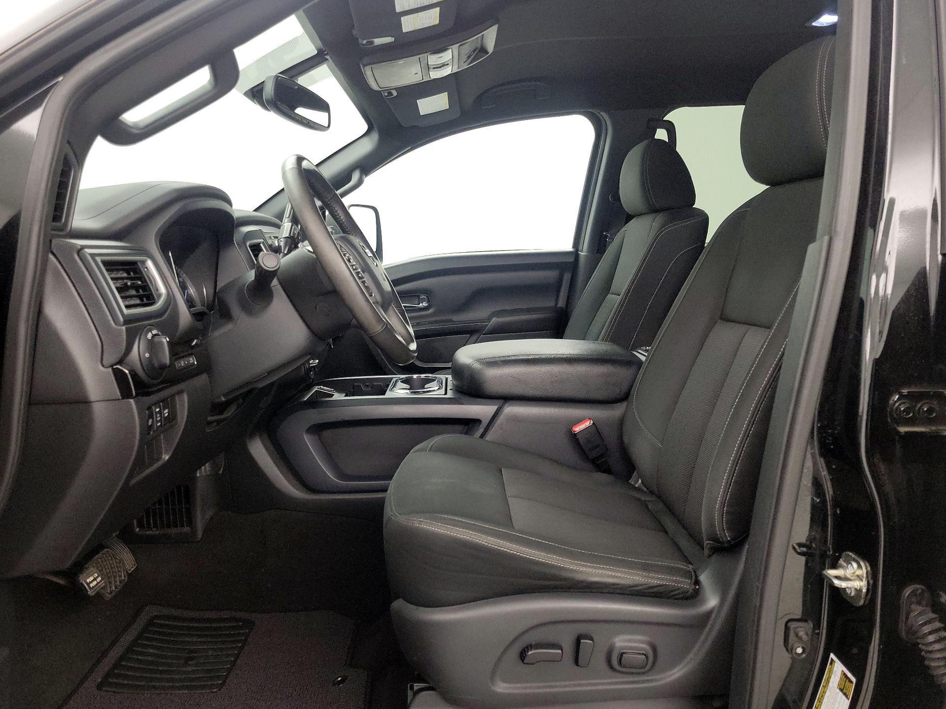 Thumbnail: 2018 Nissan Titan - 11