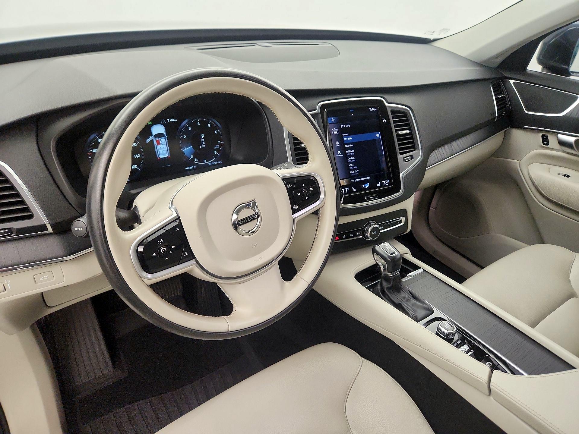 Thumbnail: 2020 Volvo XC90 - 9