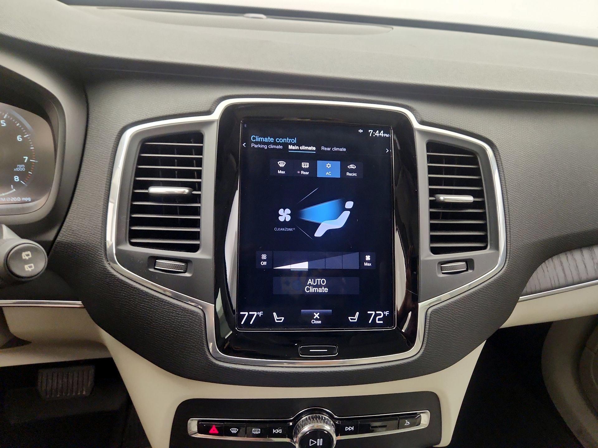 Thumbnail: 2020 Volvo XC90 - 16