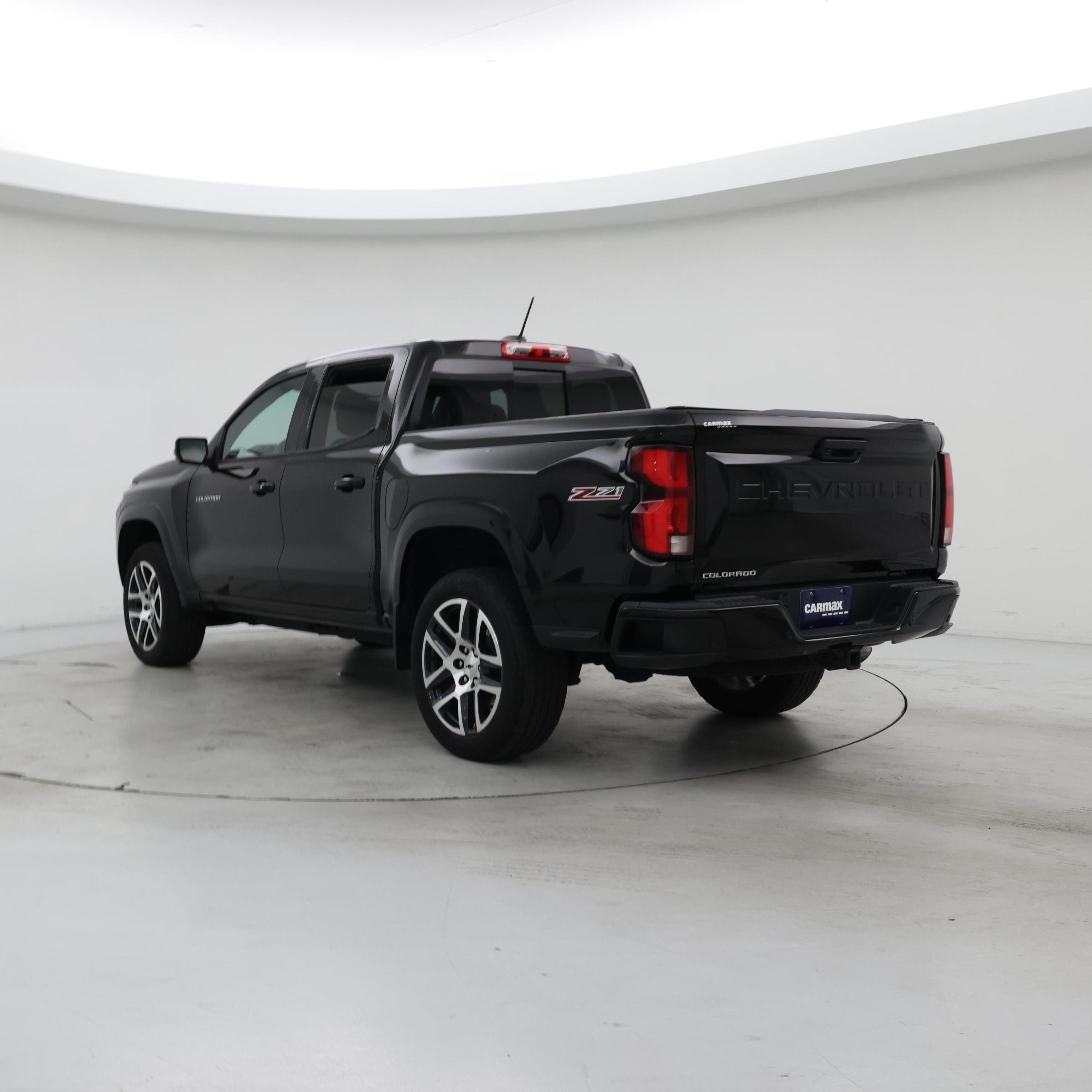 Thumbnail: 2023 Chevrolet Colorado - 2