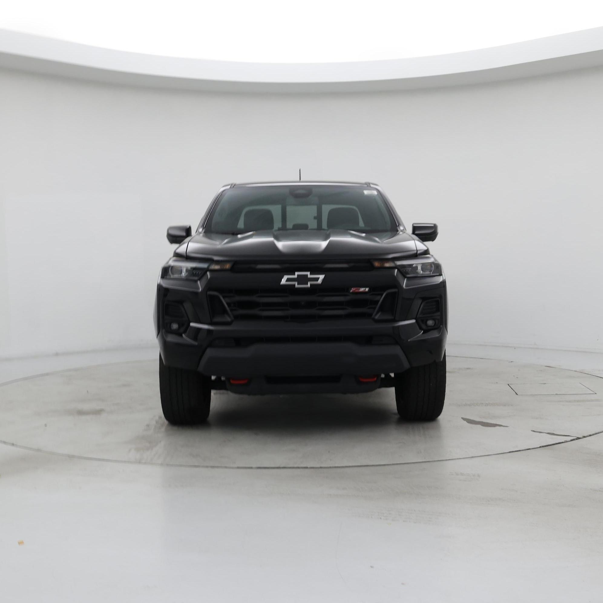 Thumbnail: 2023 Chevrolet Colorado - 5