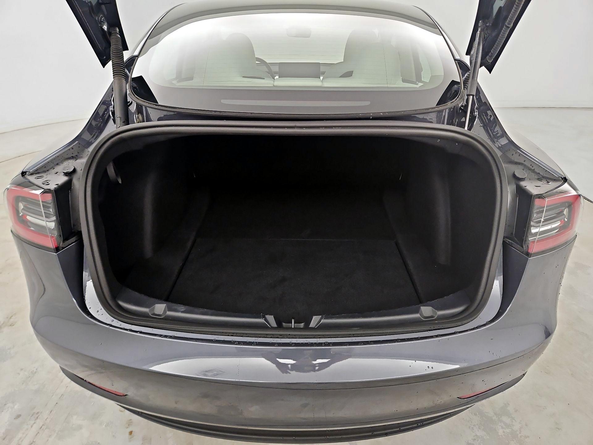 Thumbnail: 2023 Tesla Model 3 - 20