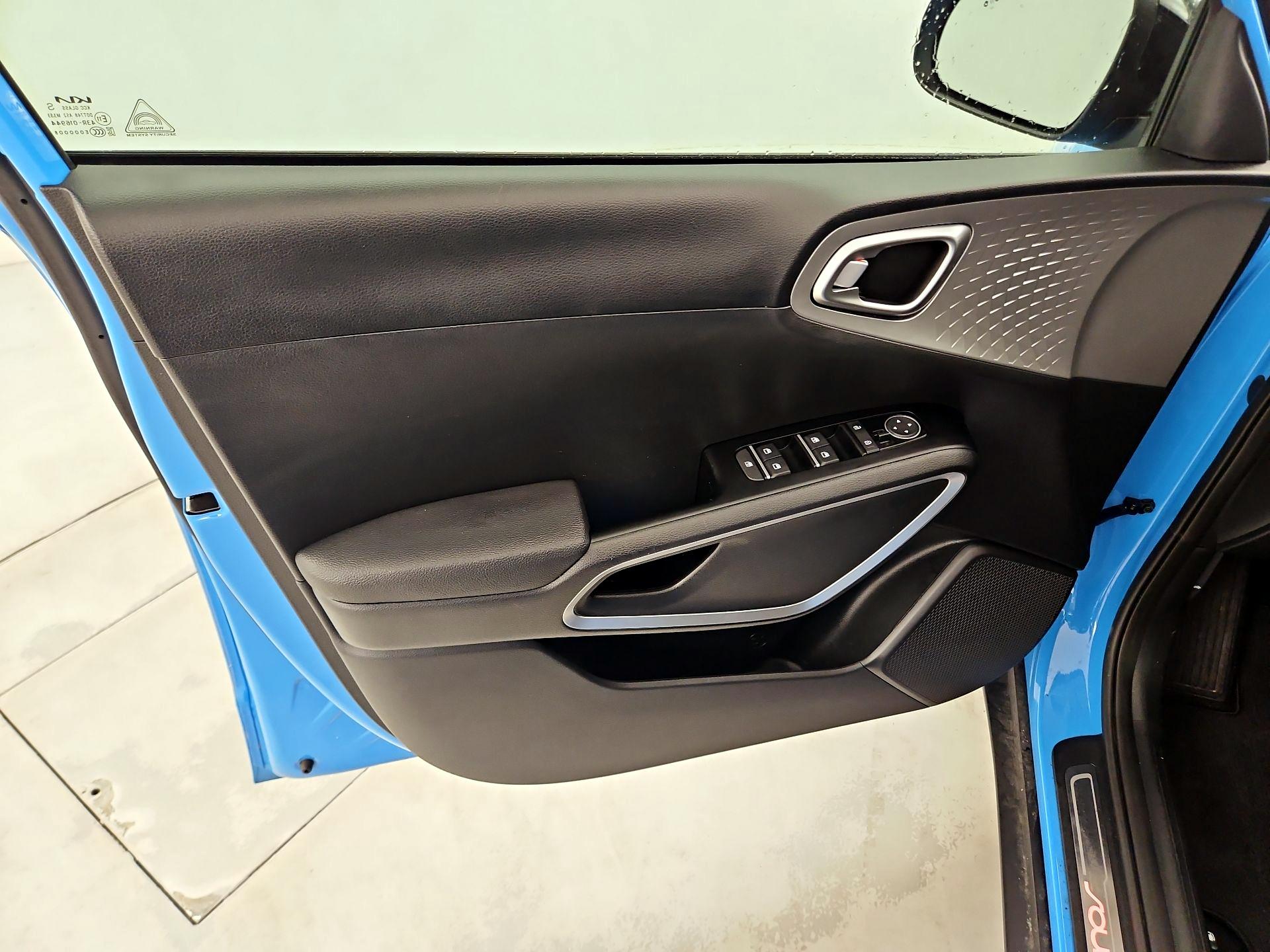 Thumbnail: 2025 Kia Soul - 12