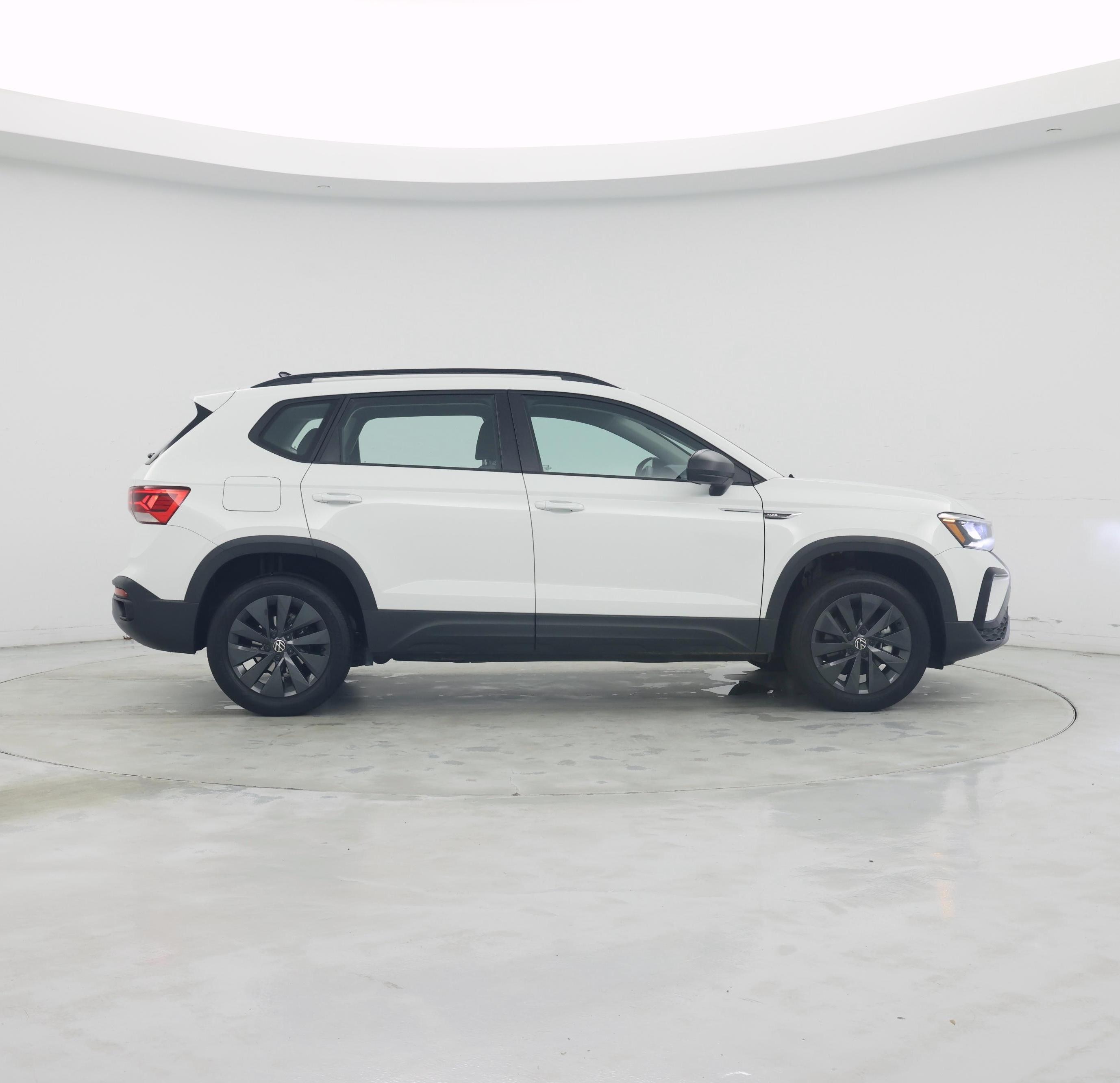 Thumbnail: 2024 Volkswagen Taos - 7