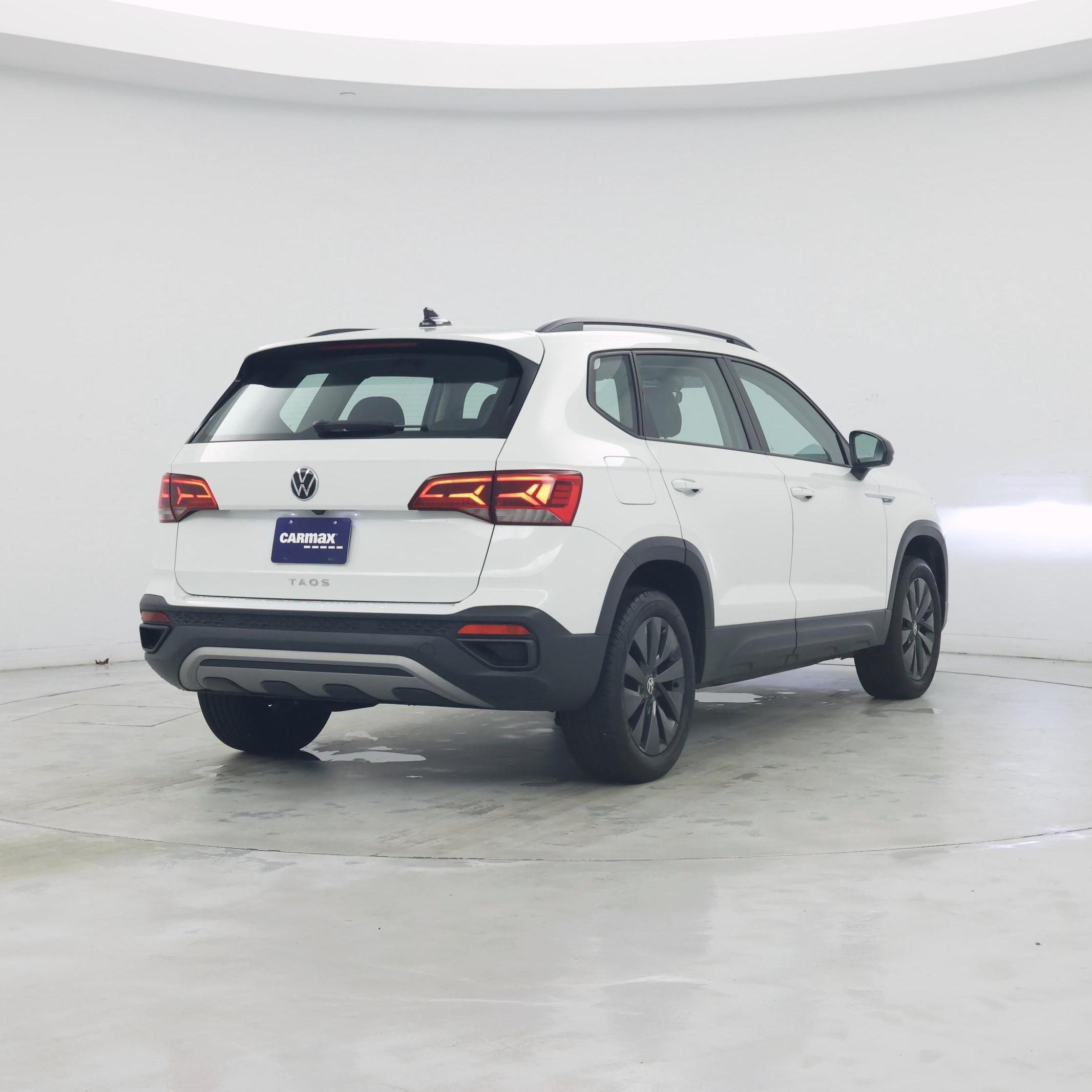 Thumbnail: 2024 Volkswagen Taos - 8