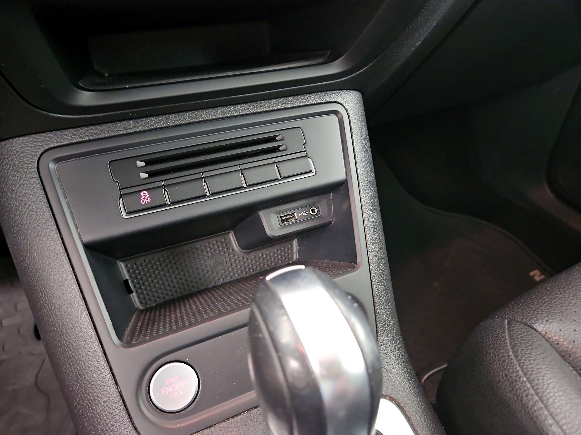 Thumbnail: 2016 Volkswagen Tiguan - 19