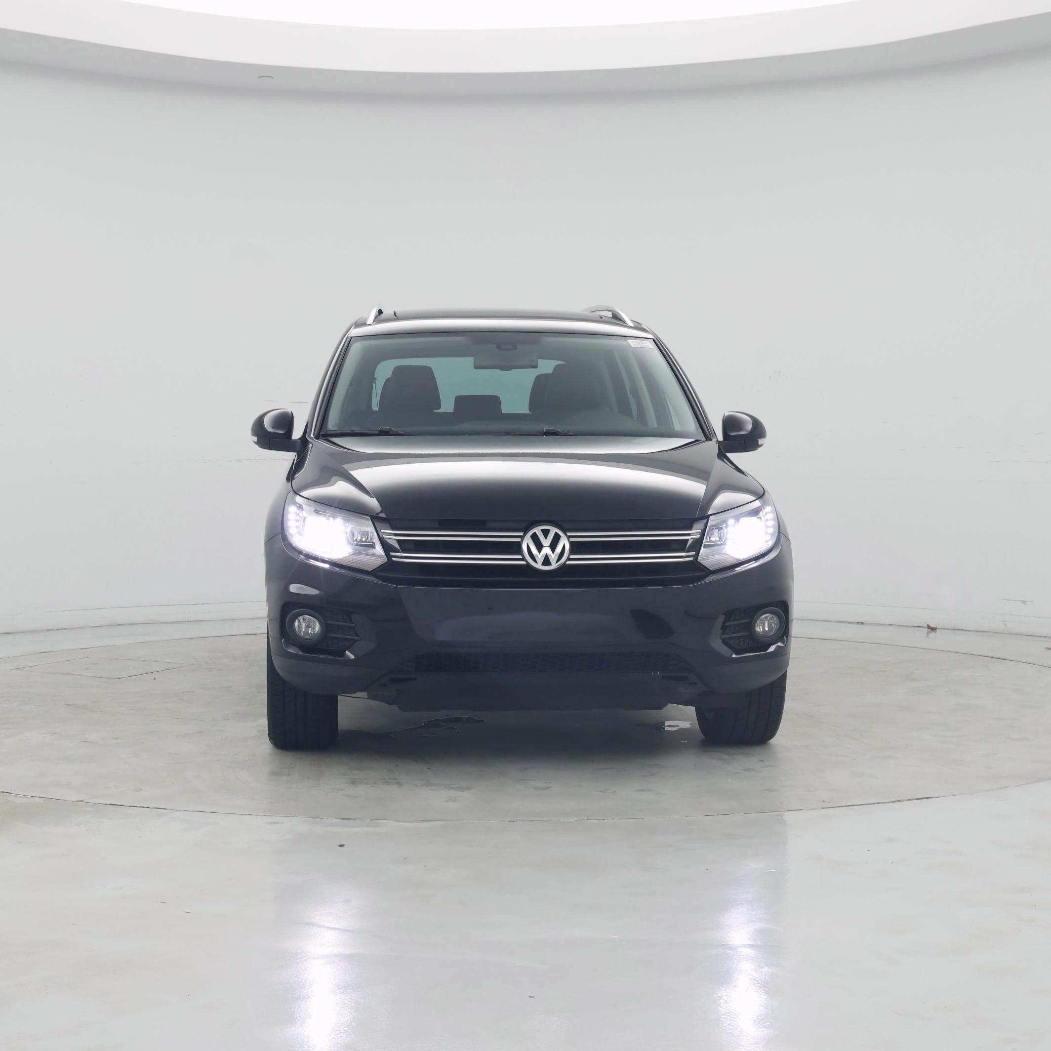 Thumbnail: 2016 Volkswagen Tiguan - 5
