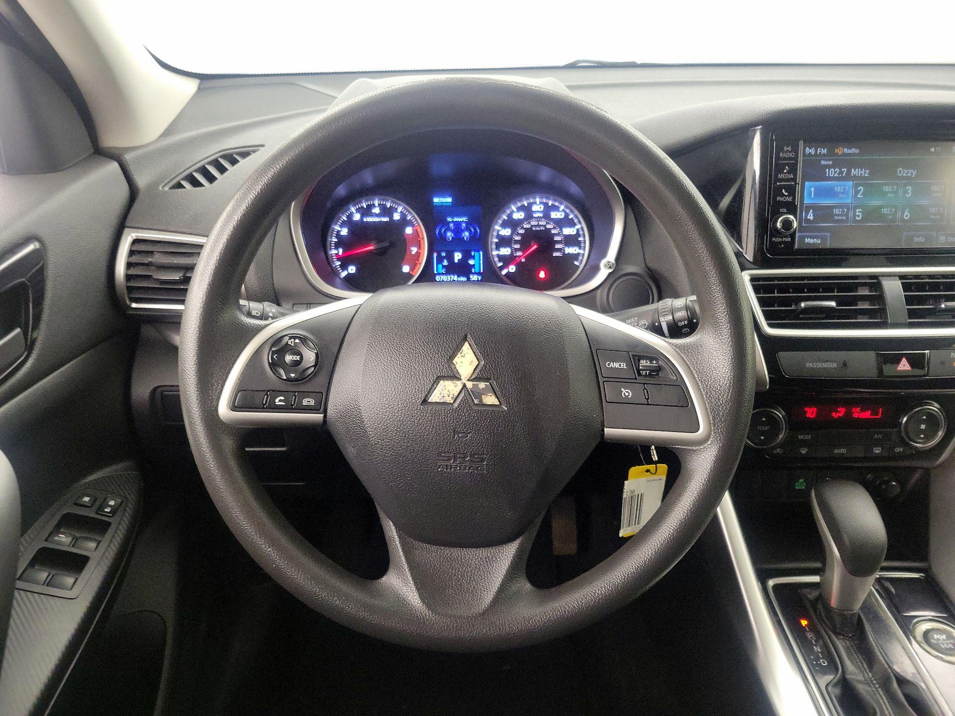 Thumbnail: 2020 Mitsubishi Eclipse Cross - 10