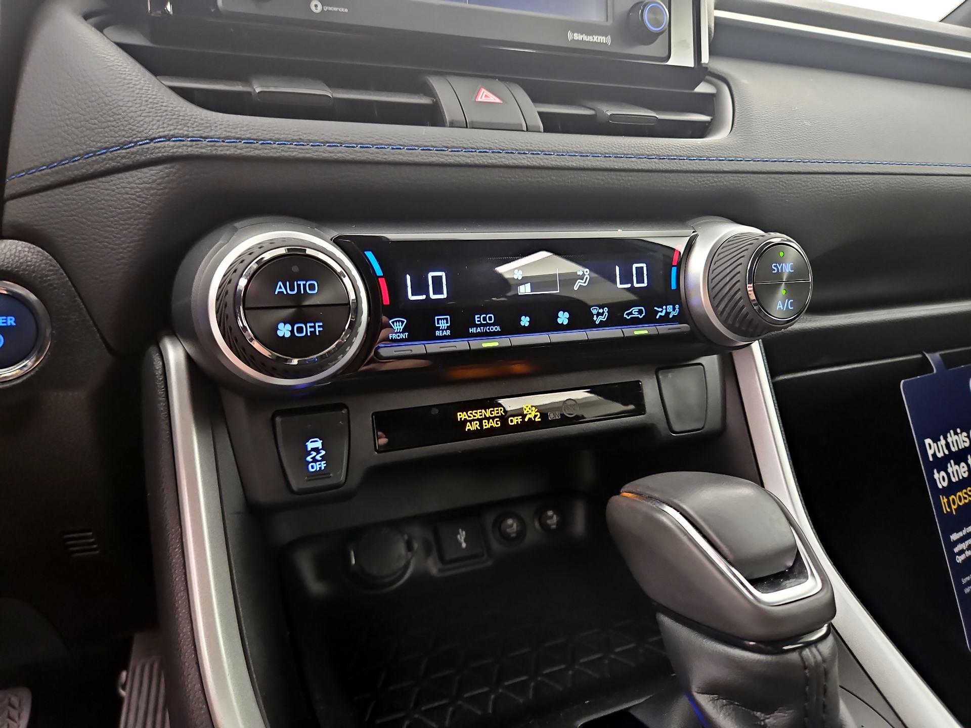 Thumbnail: 2022 Toyota RAV4 - 16