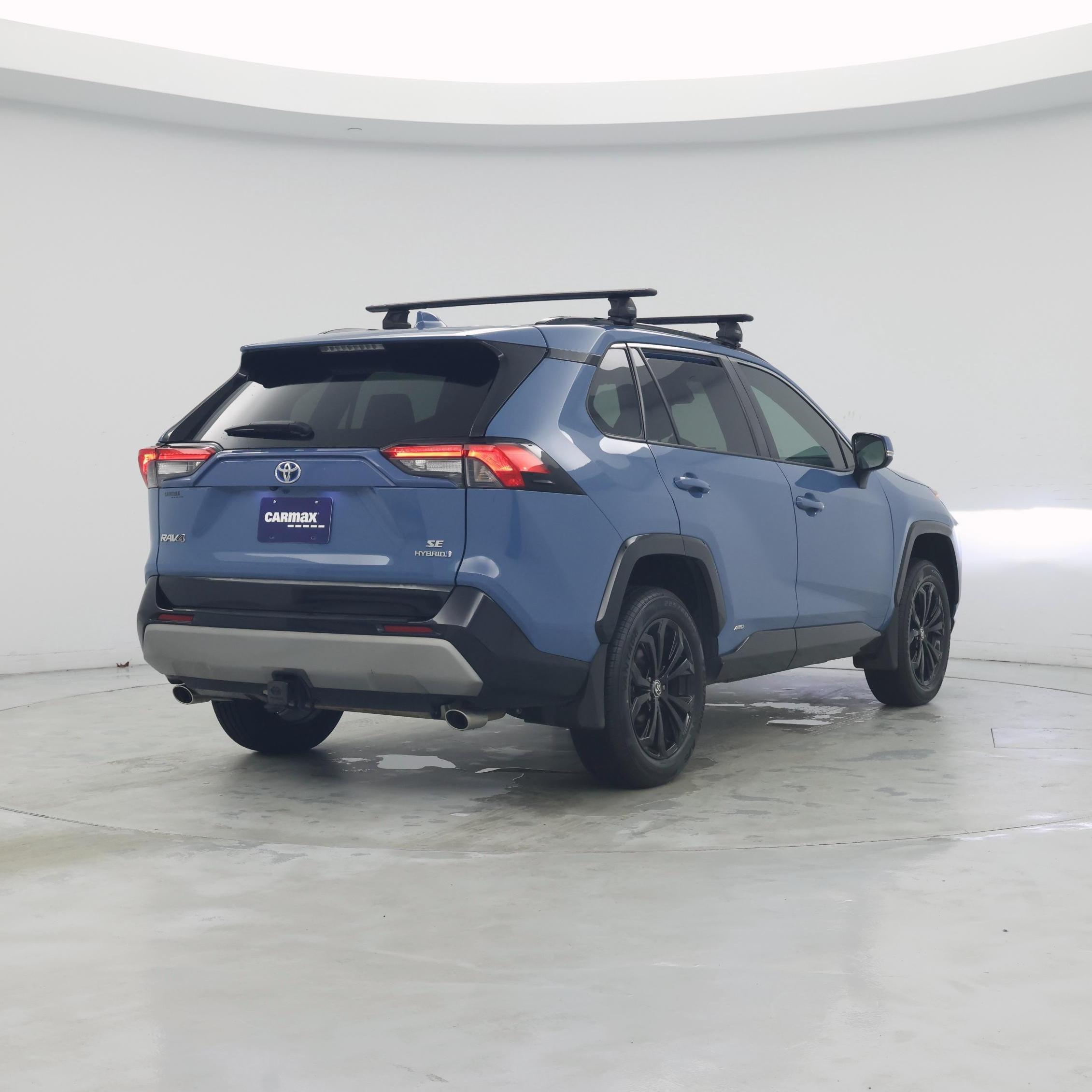 Thumbnail: 2022 Toyota RAV4 - 8