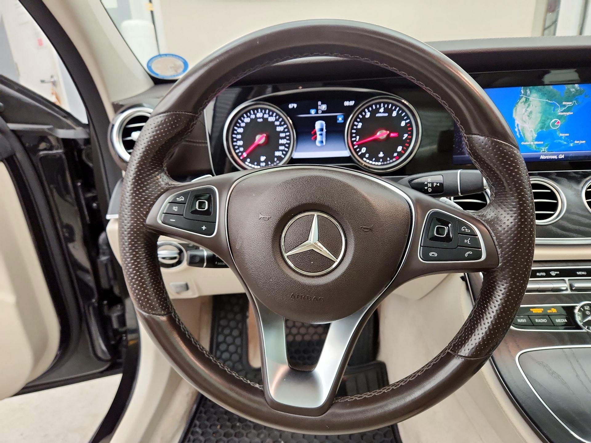 Thumbnail: 2018 Mercedes-Benz E-Class - 10