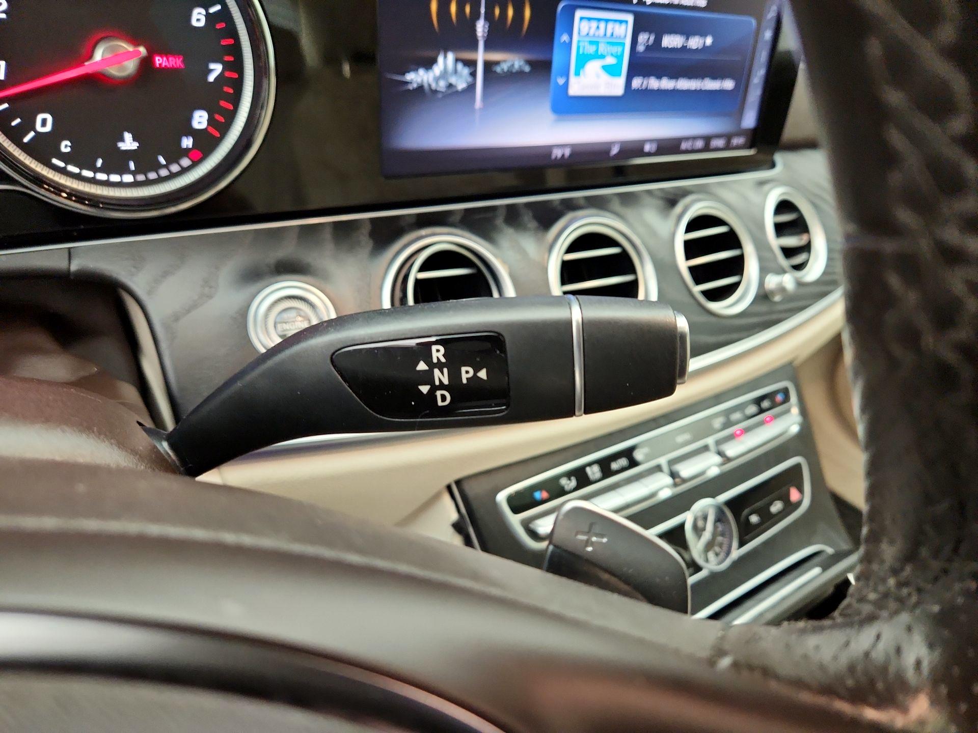 Thumbnail: 2018 Mercedes-Benz E-Class - 18