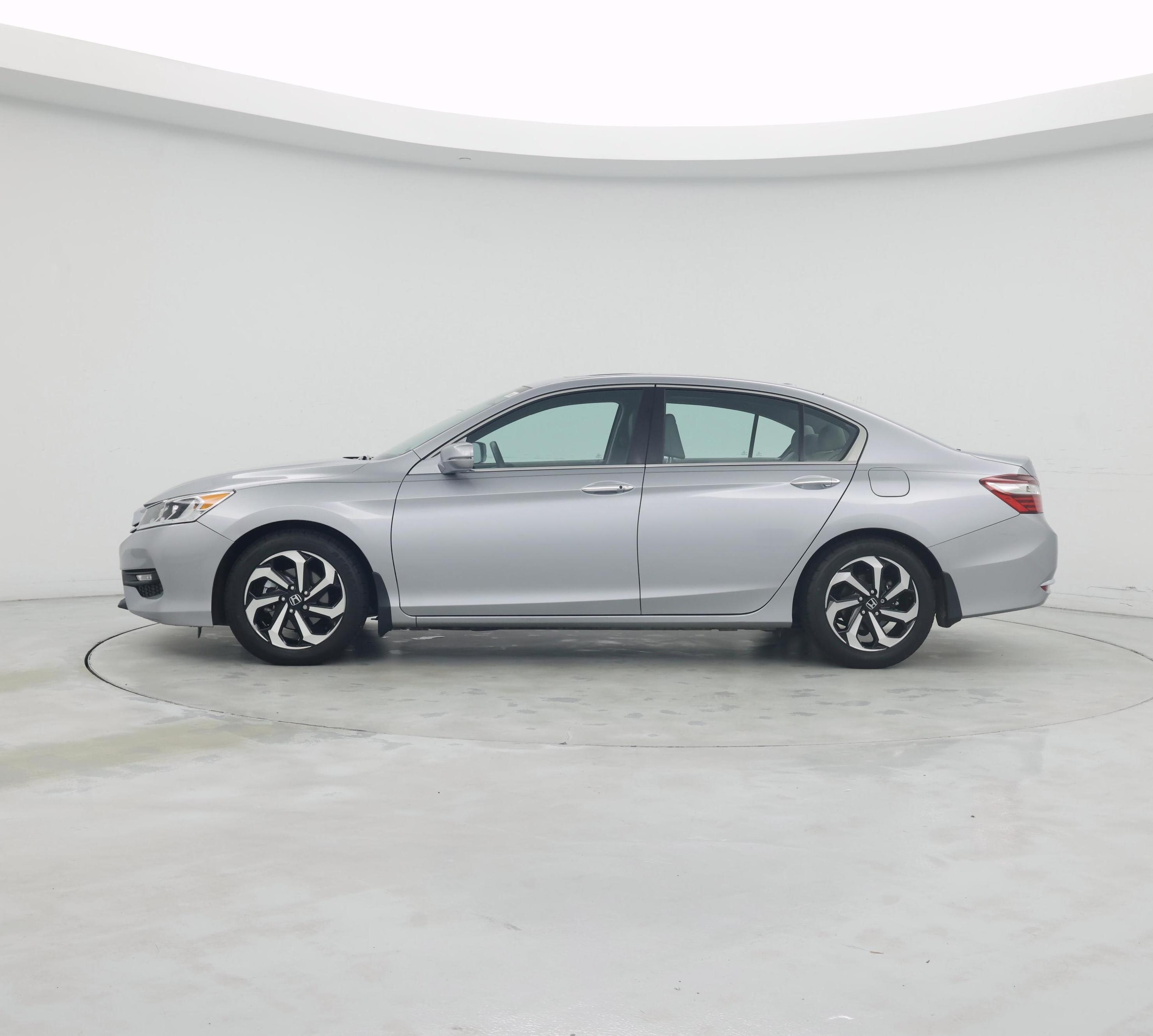 Thumbnail: 2016 Honda Accord - 3