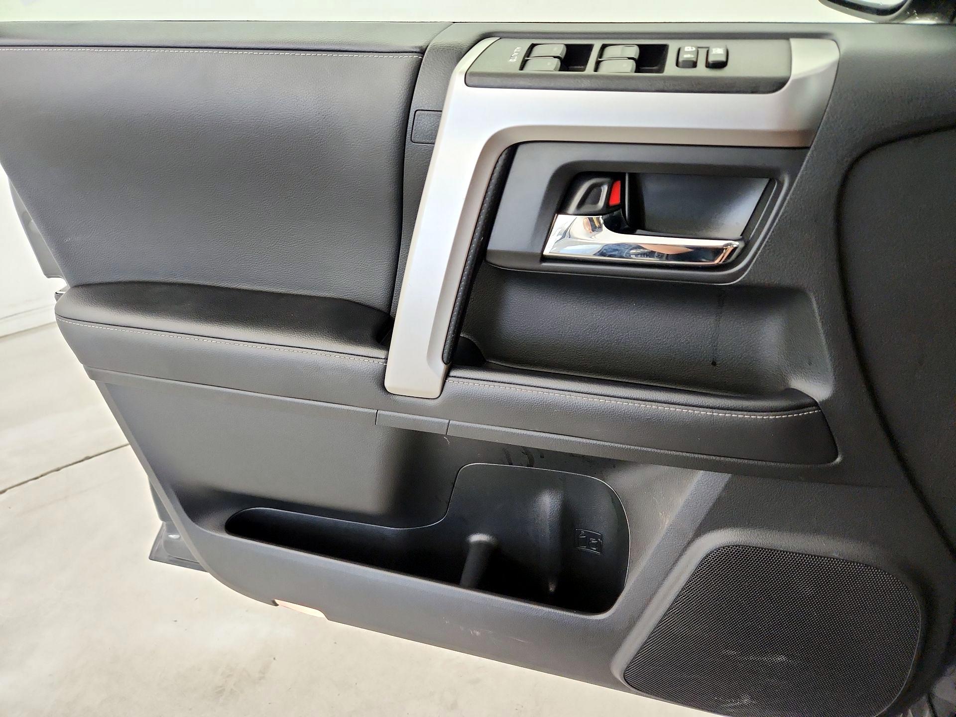 Thumbnail: 2024 Toyota 4Runner - 12