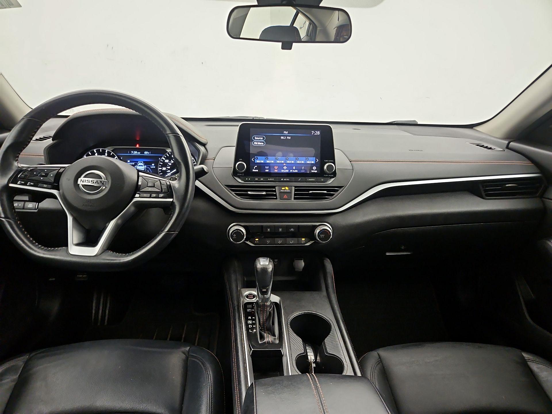 Thumbnail: 2021 Nissan Altima - 9