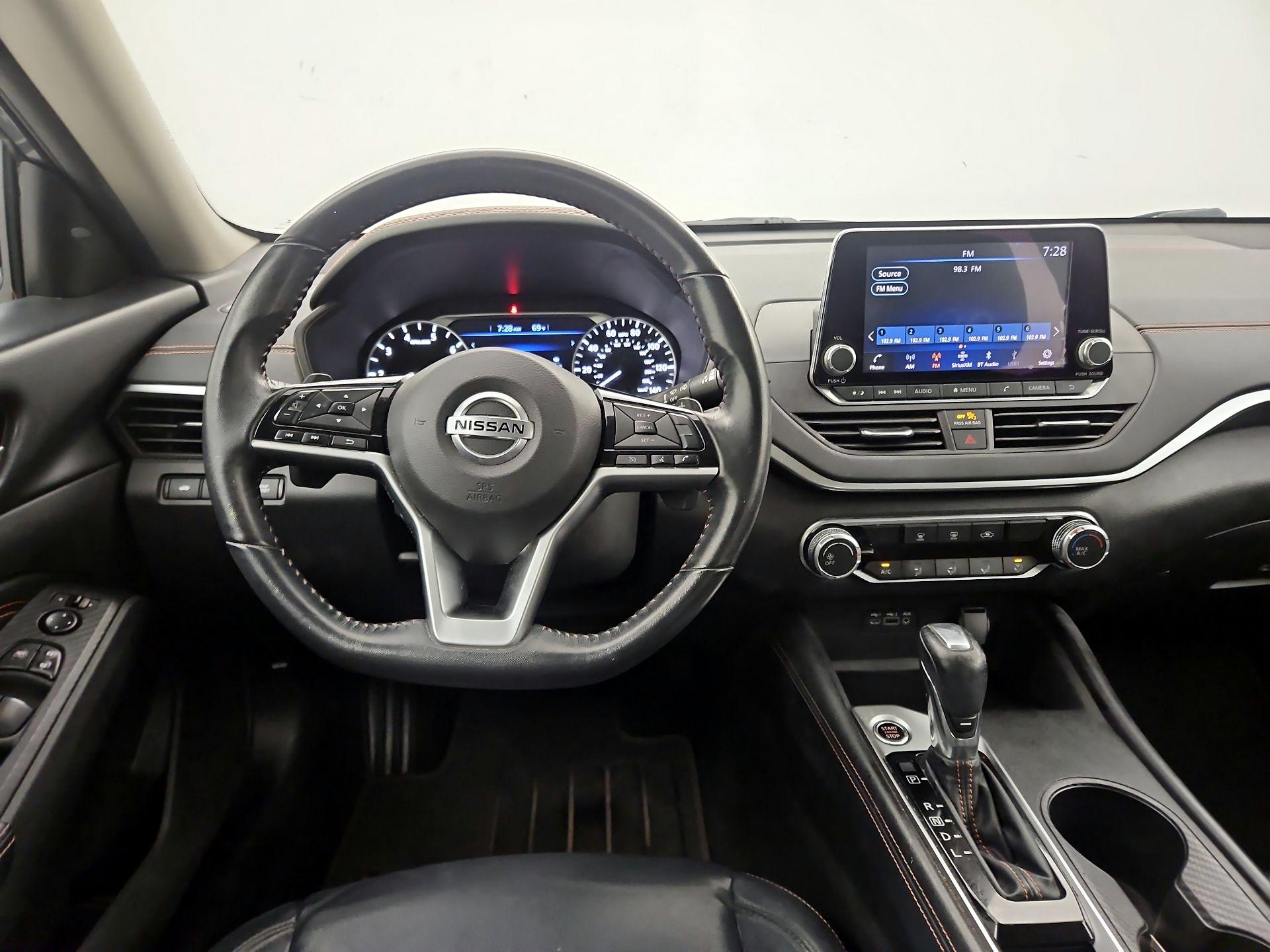 Thumbnail: 2021 Nissan Altima - 10