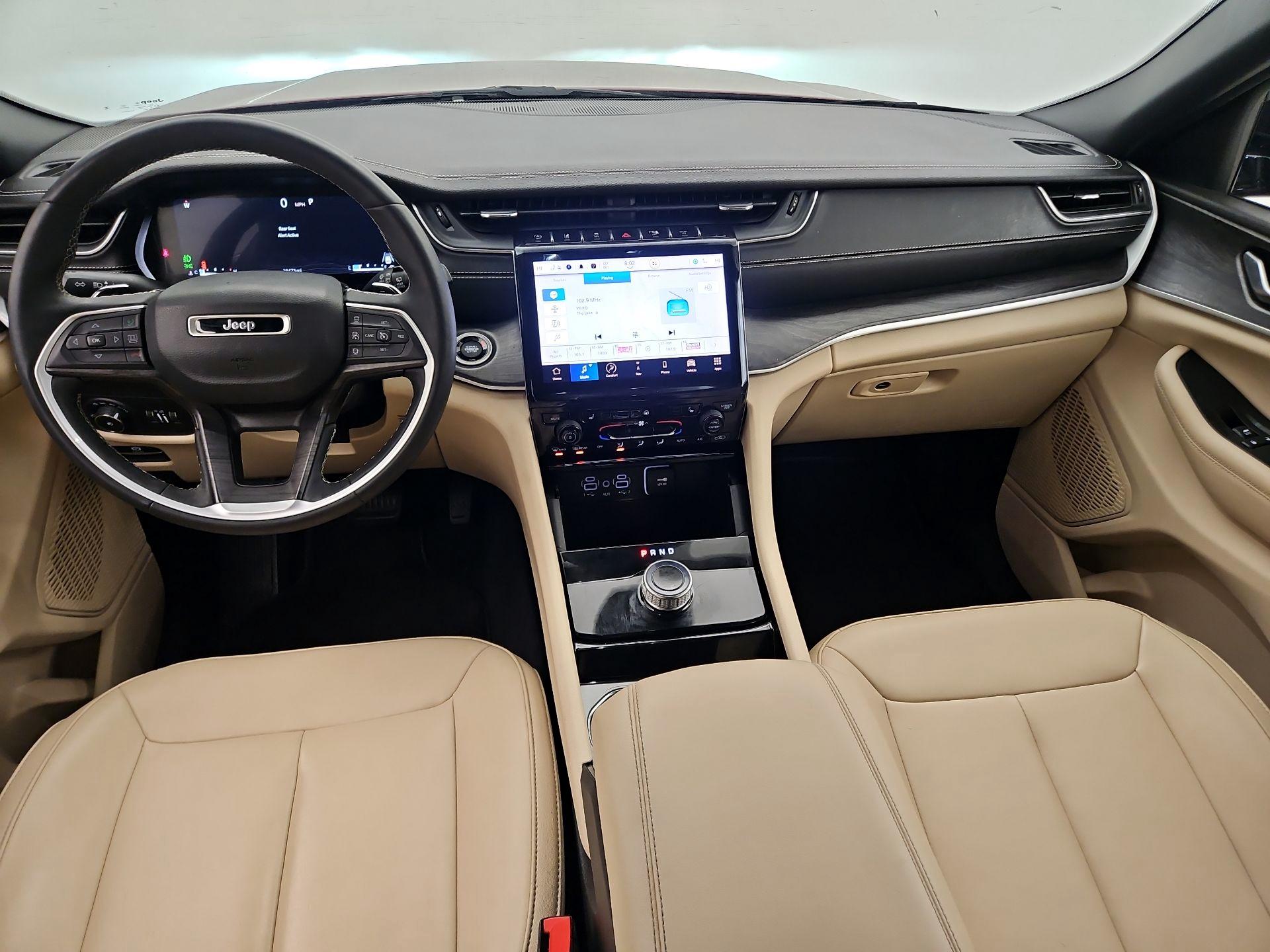 Thumbnail: 2023 Jeep Grand Cherokee L - 9