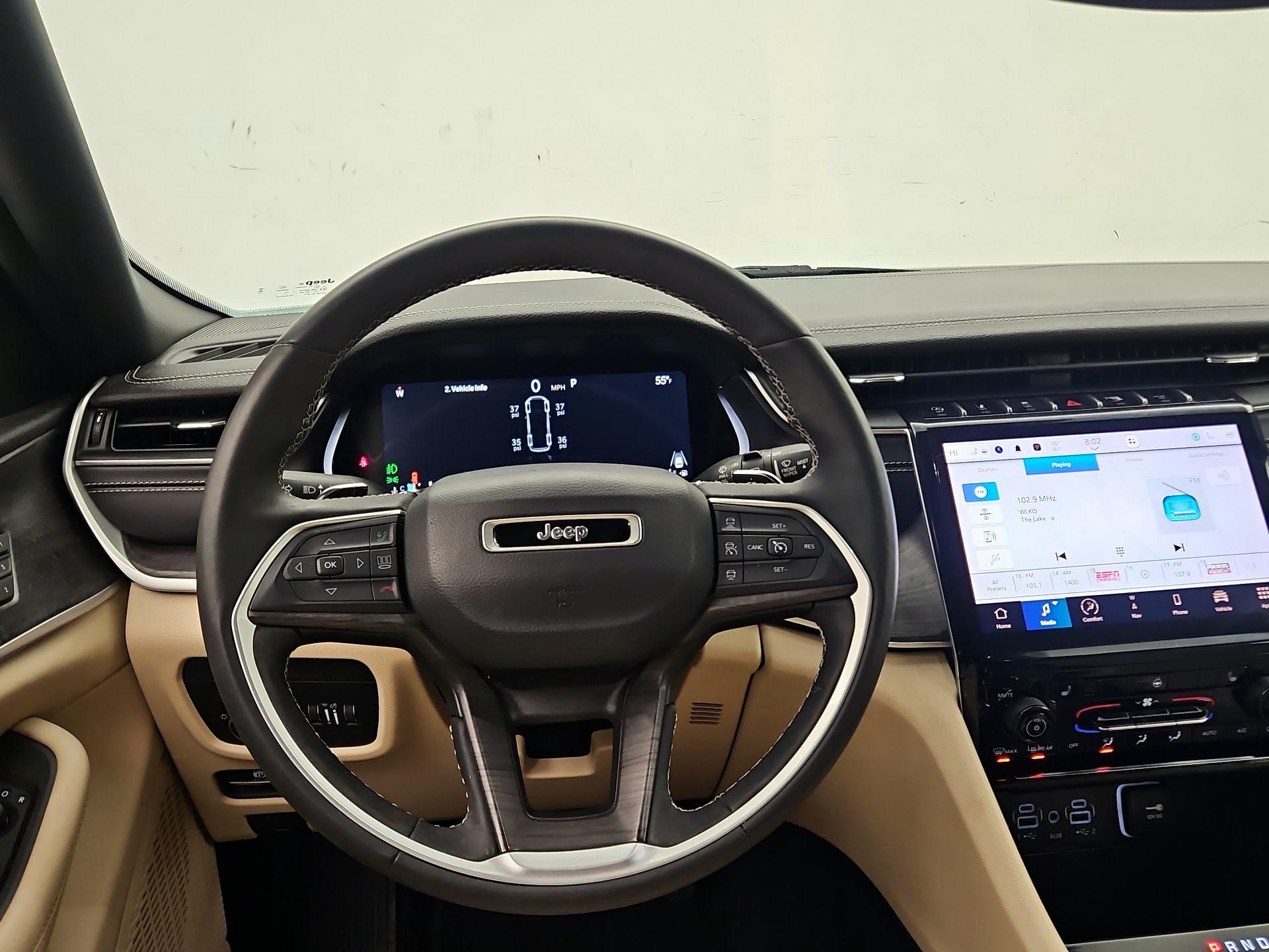 Thumbnail: 2023 Jeep Grand Cherokee L - 10