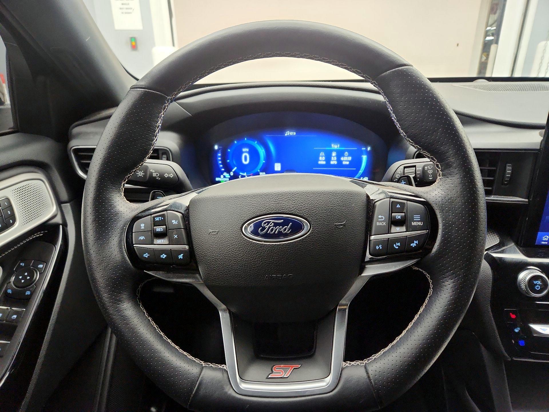 Thumbnail: 2022 Ford Explorer - 10