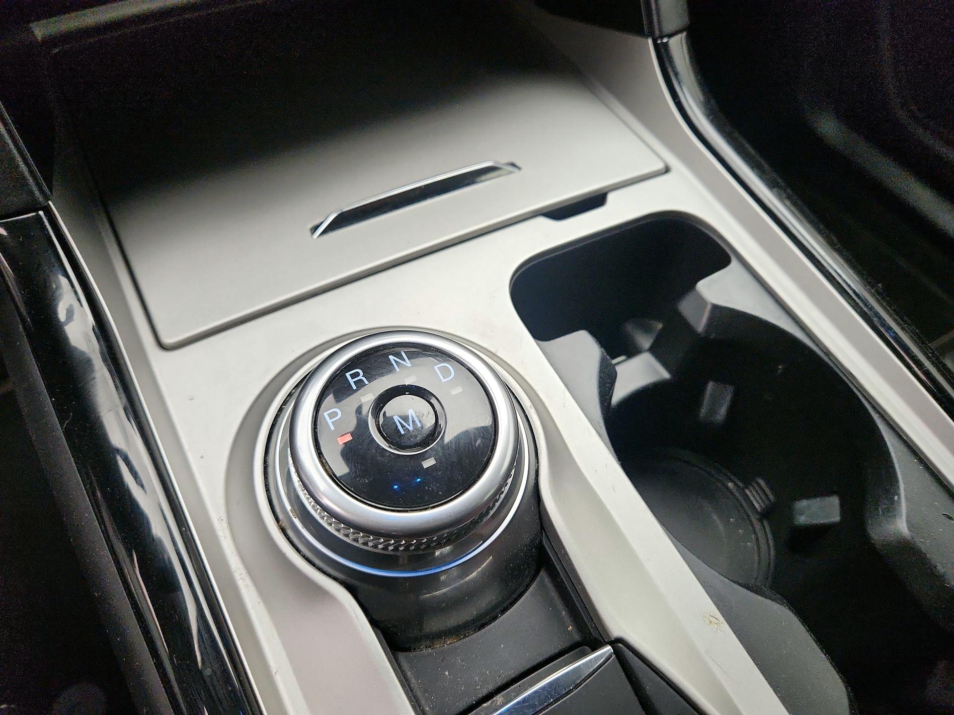 Thumbnail: 2022 Ford Explorer - 18