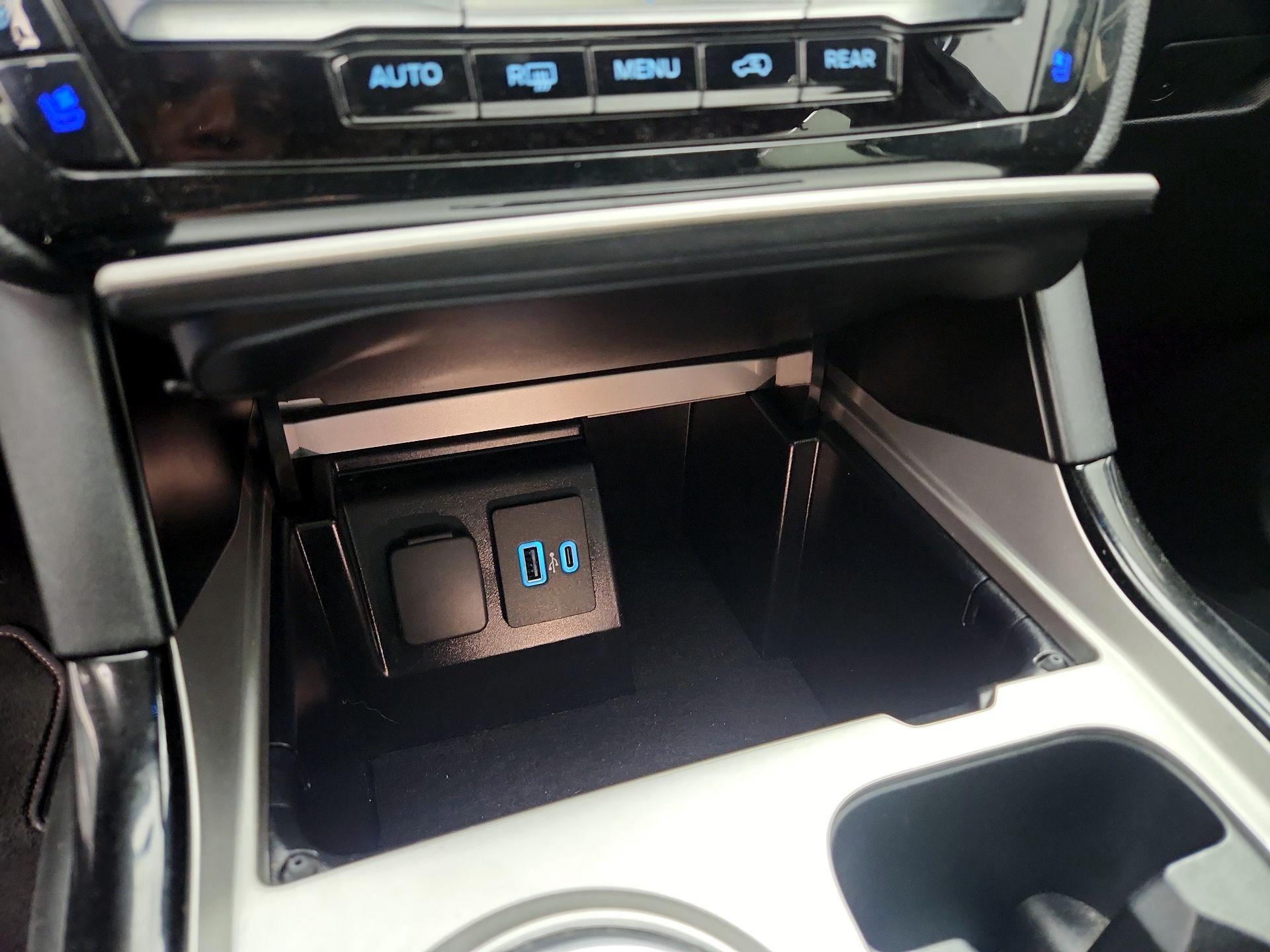 Thumbnail: 2022 Ford Explorer - 19