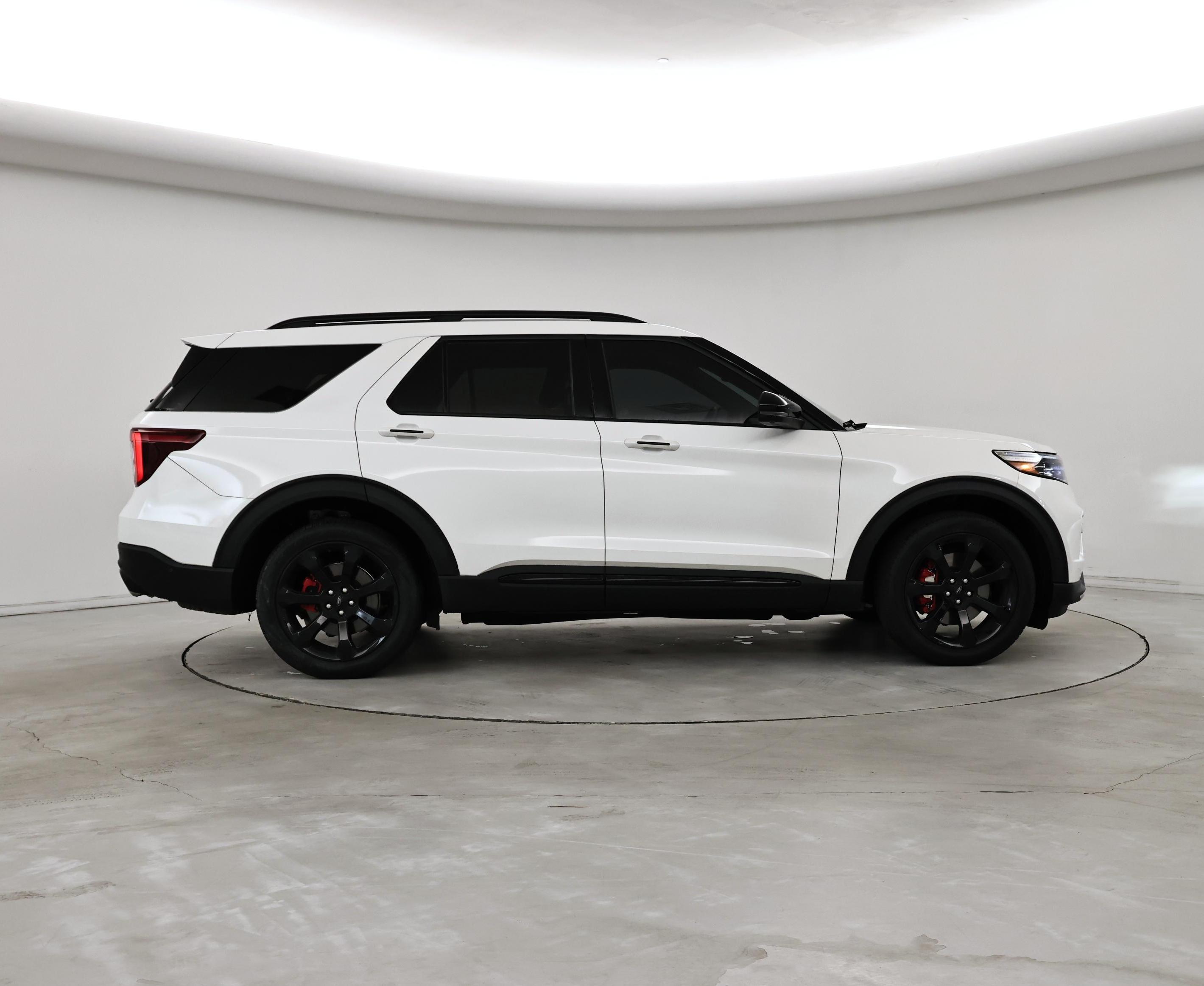 Thumbnail: 2022 Ford Explorer - 7