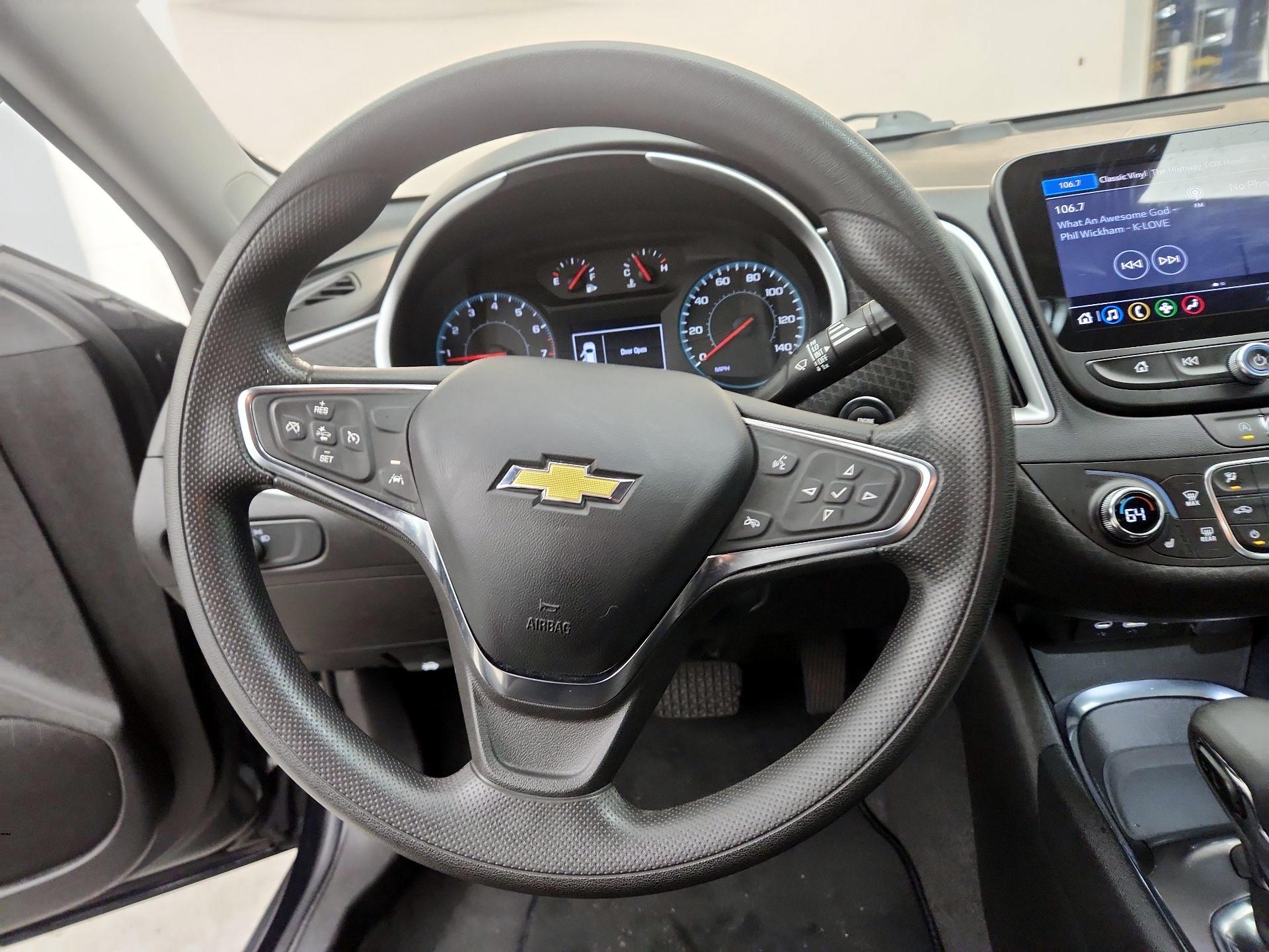 Thumbnail: 2023 Chevrolet Malibu - 10