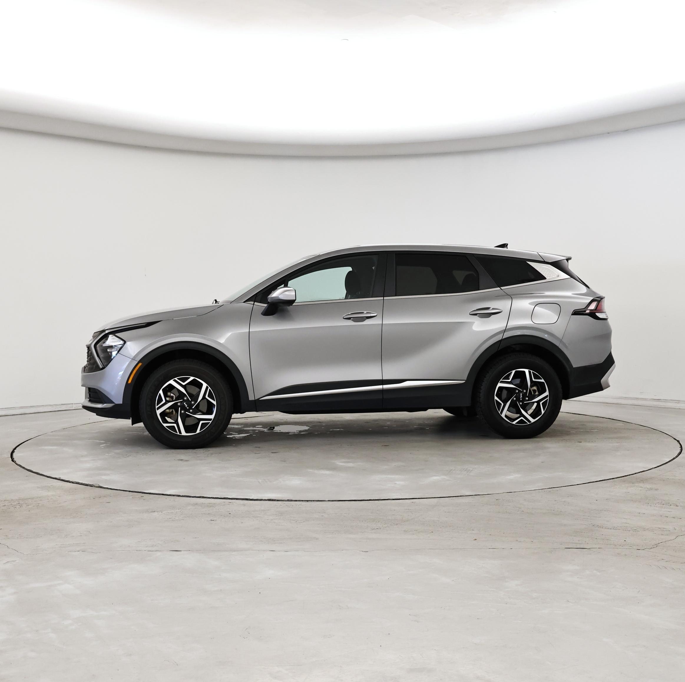 Thumbnail: 2023 Kia Sportage - 3