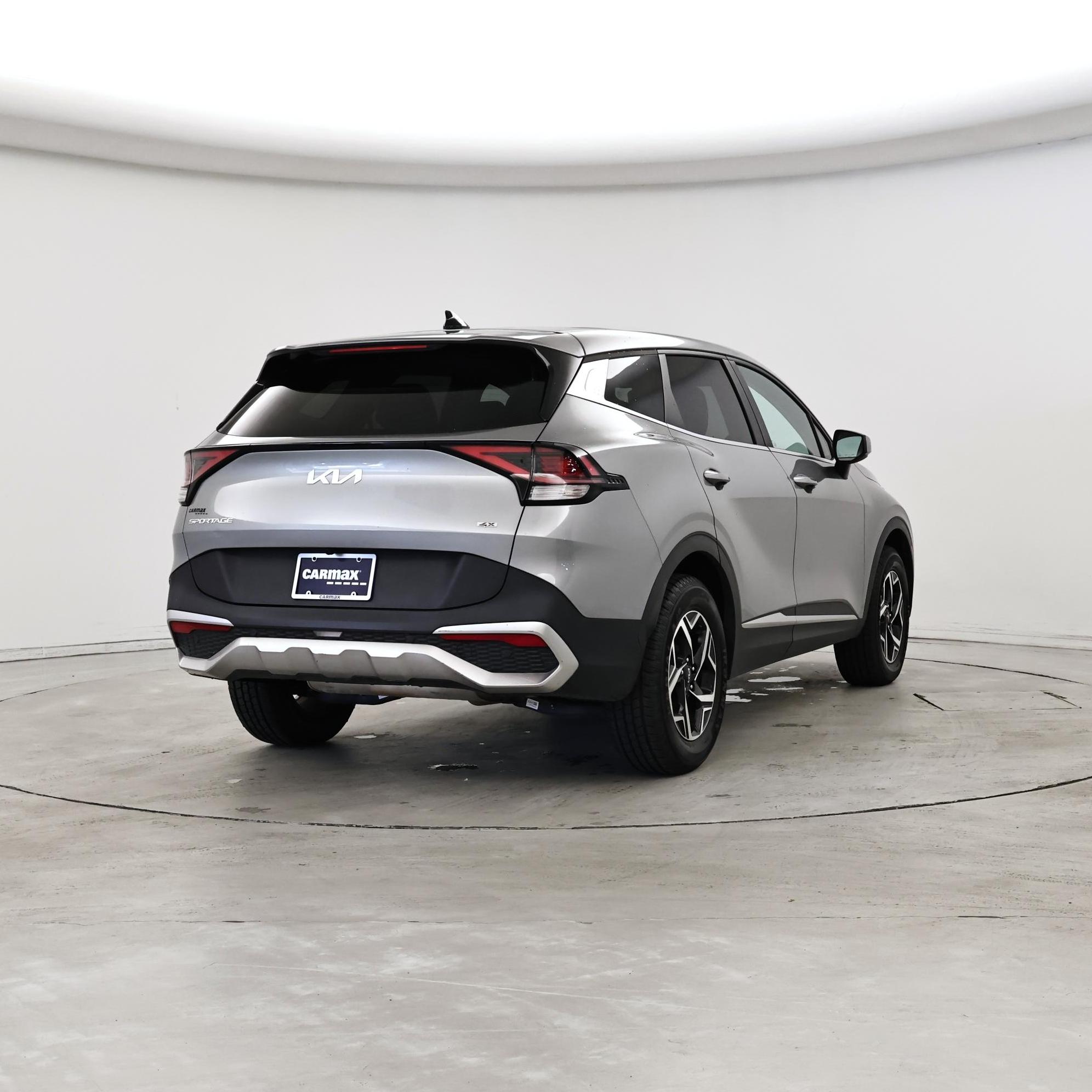 Thumbnail: 2023 Kia Sportage - 8
