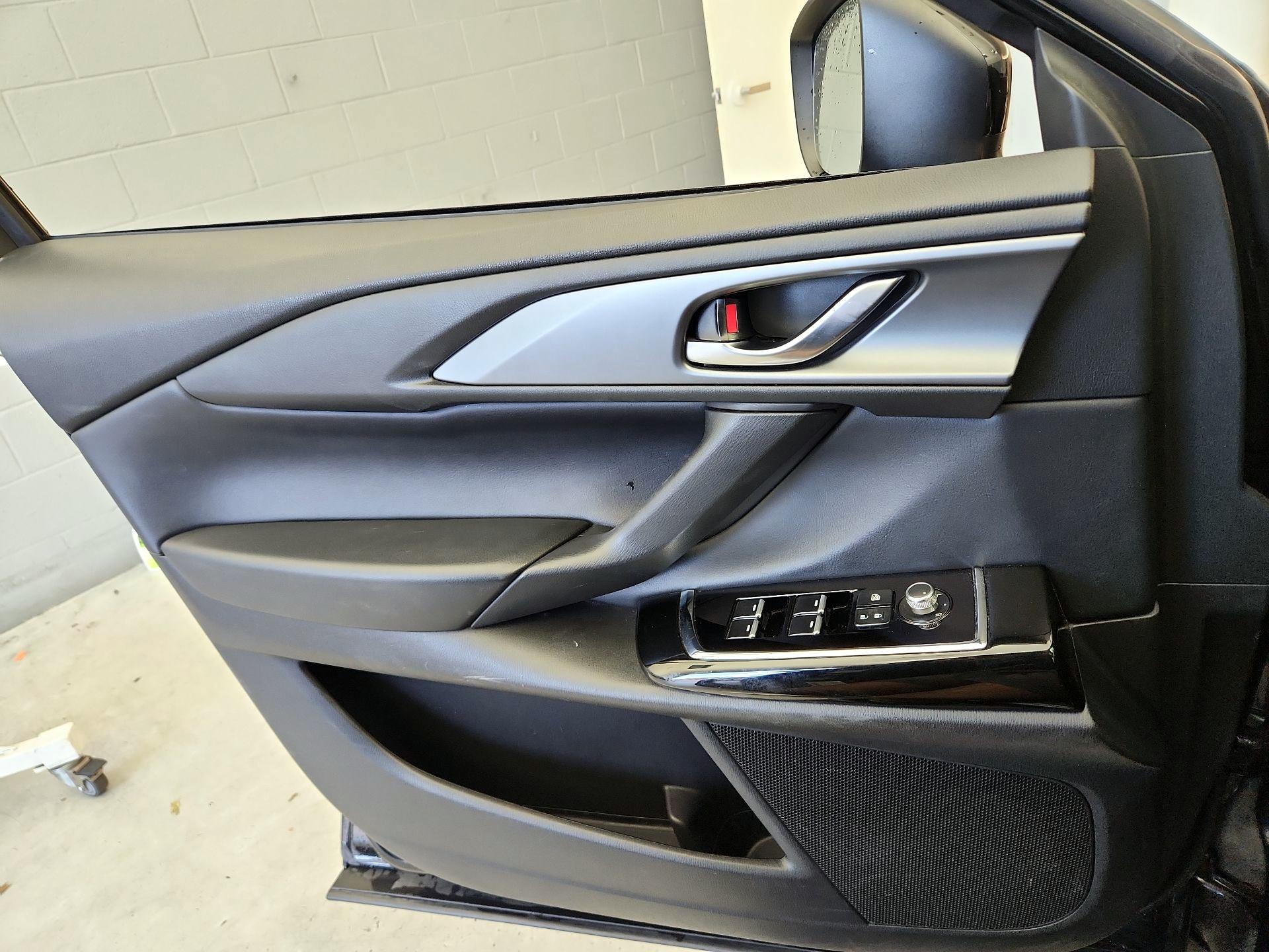 Thumbnail: 2023 Mazda CX-9 - 12