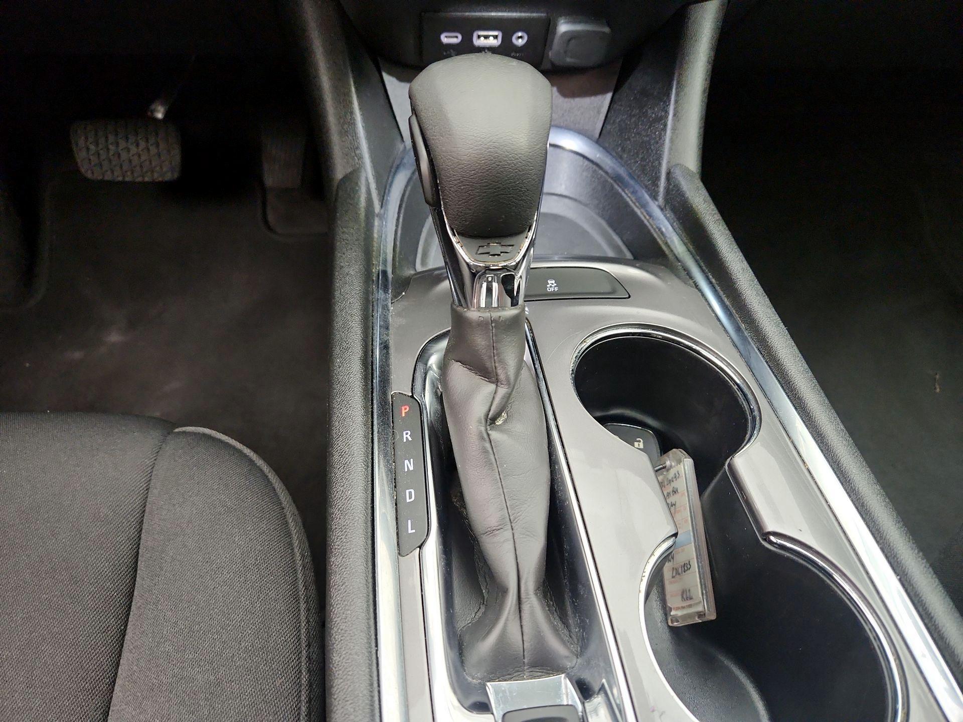 Thumbnail: 2023 Chevrolet Malibu - 17