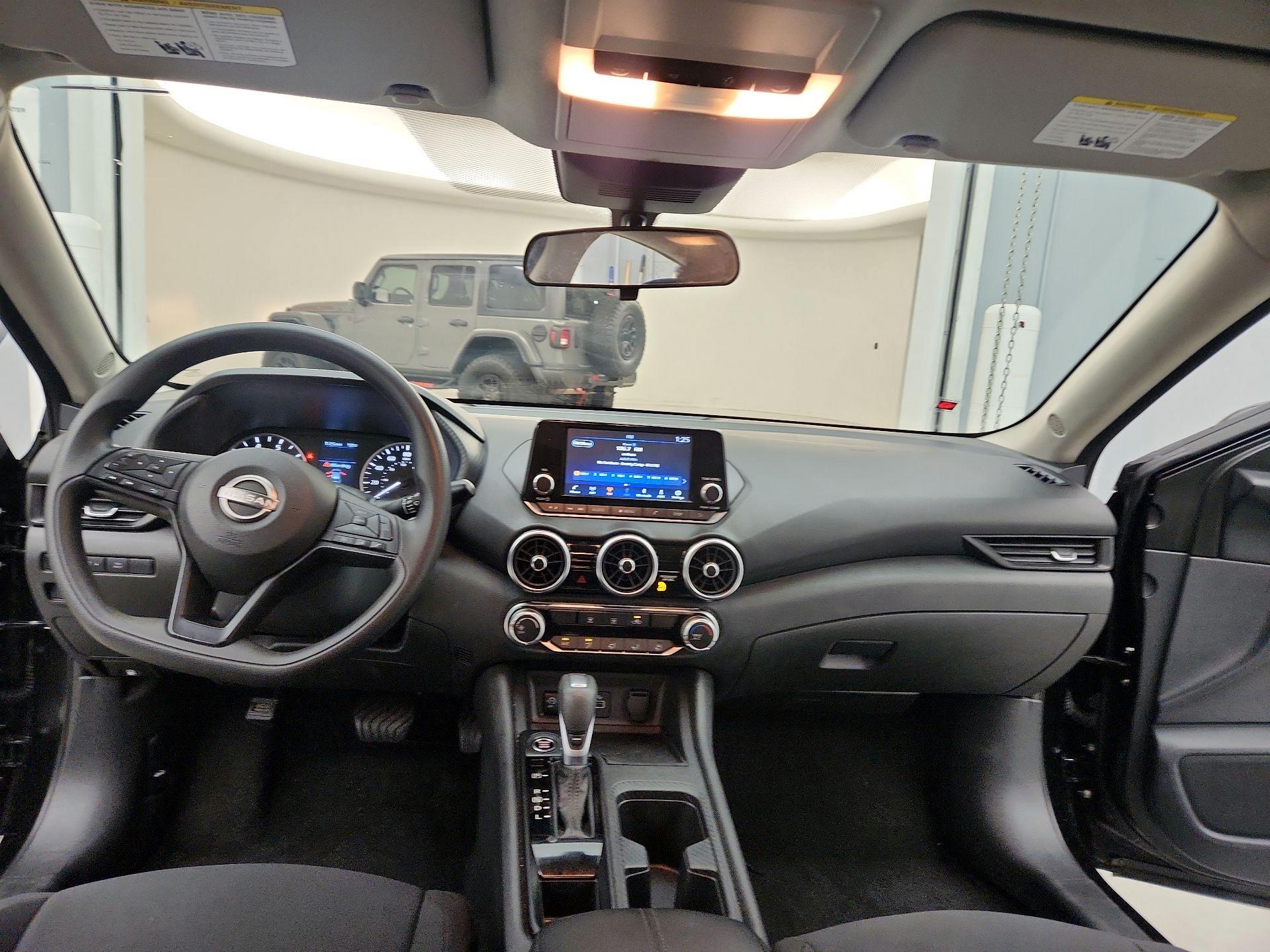 Thumbnail: 2024 Nissan Sentra - 9