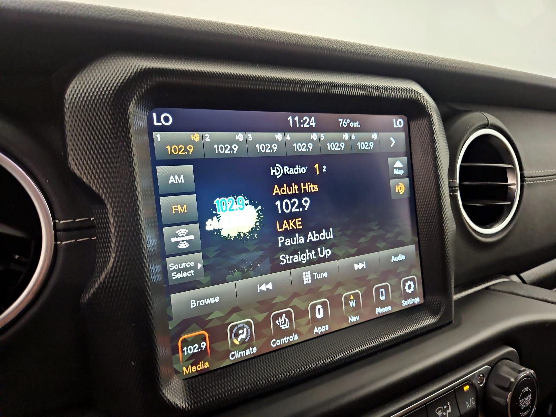 Thumbnail: 2021 Jeep Wrangler - 15