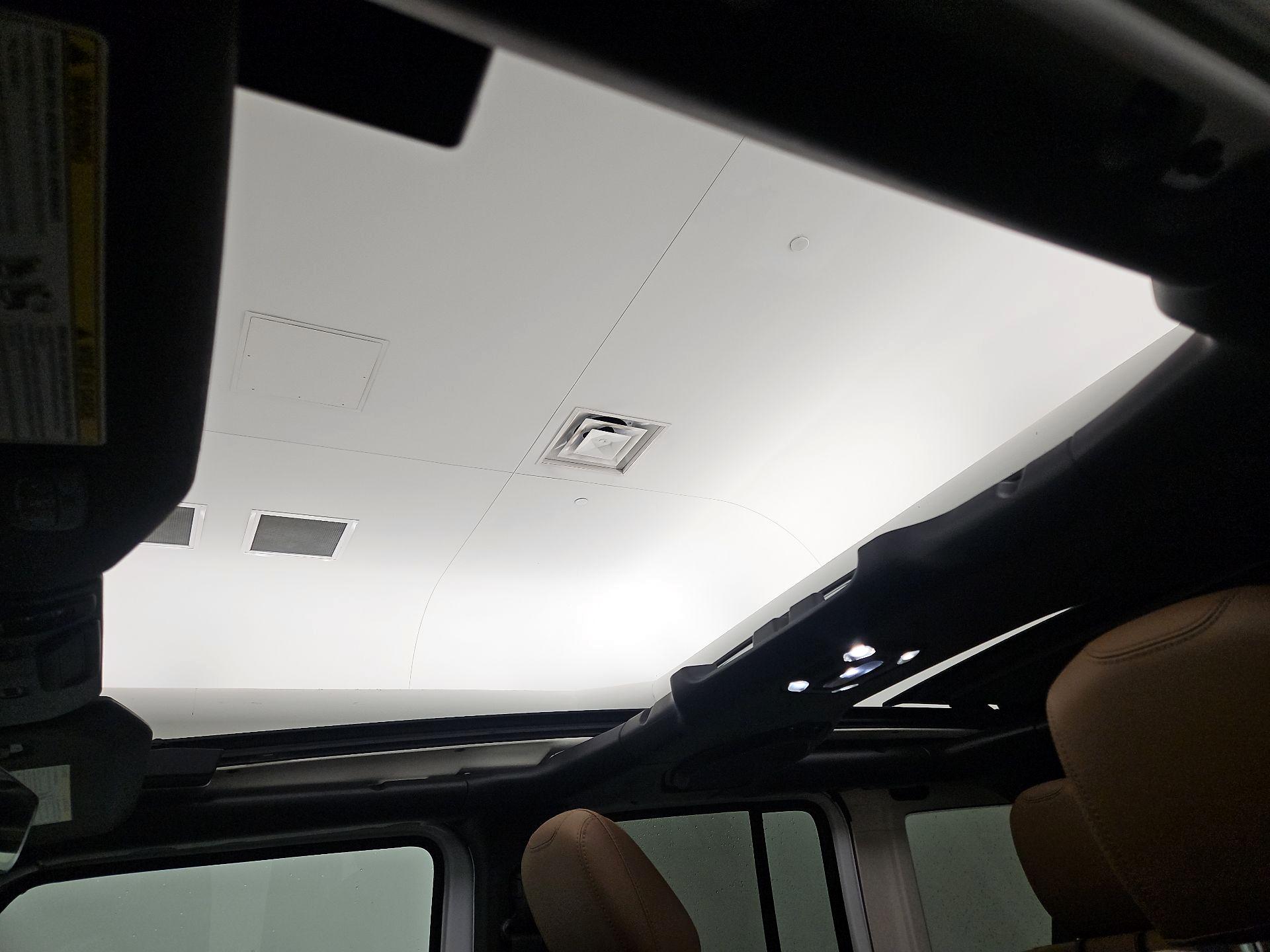 Thumbnail: 2021 Jeep Wrangler - 19