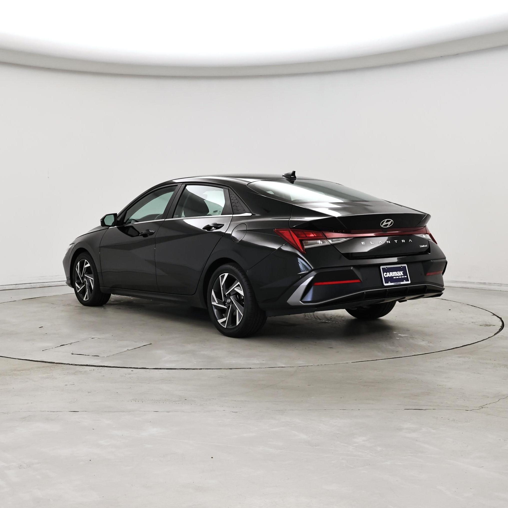 Thumbnail: 2024 Hyundai Elantra - 2