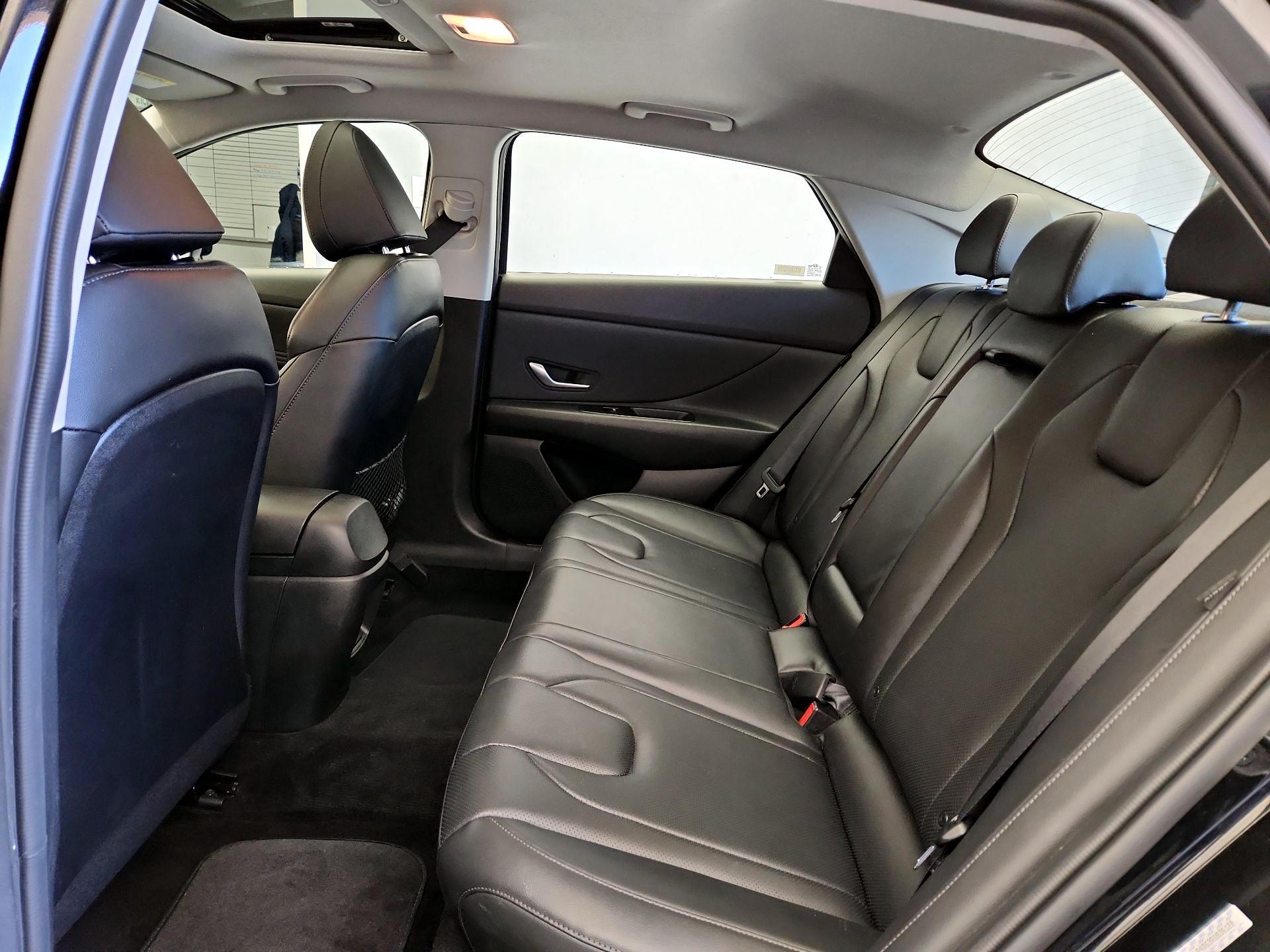 Thumbnail: 2024 Hyundai Elantra - 20