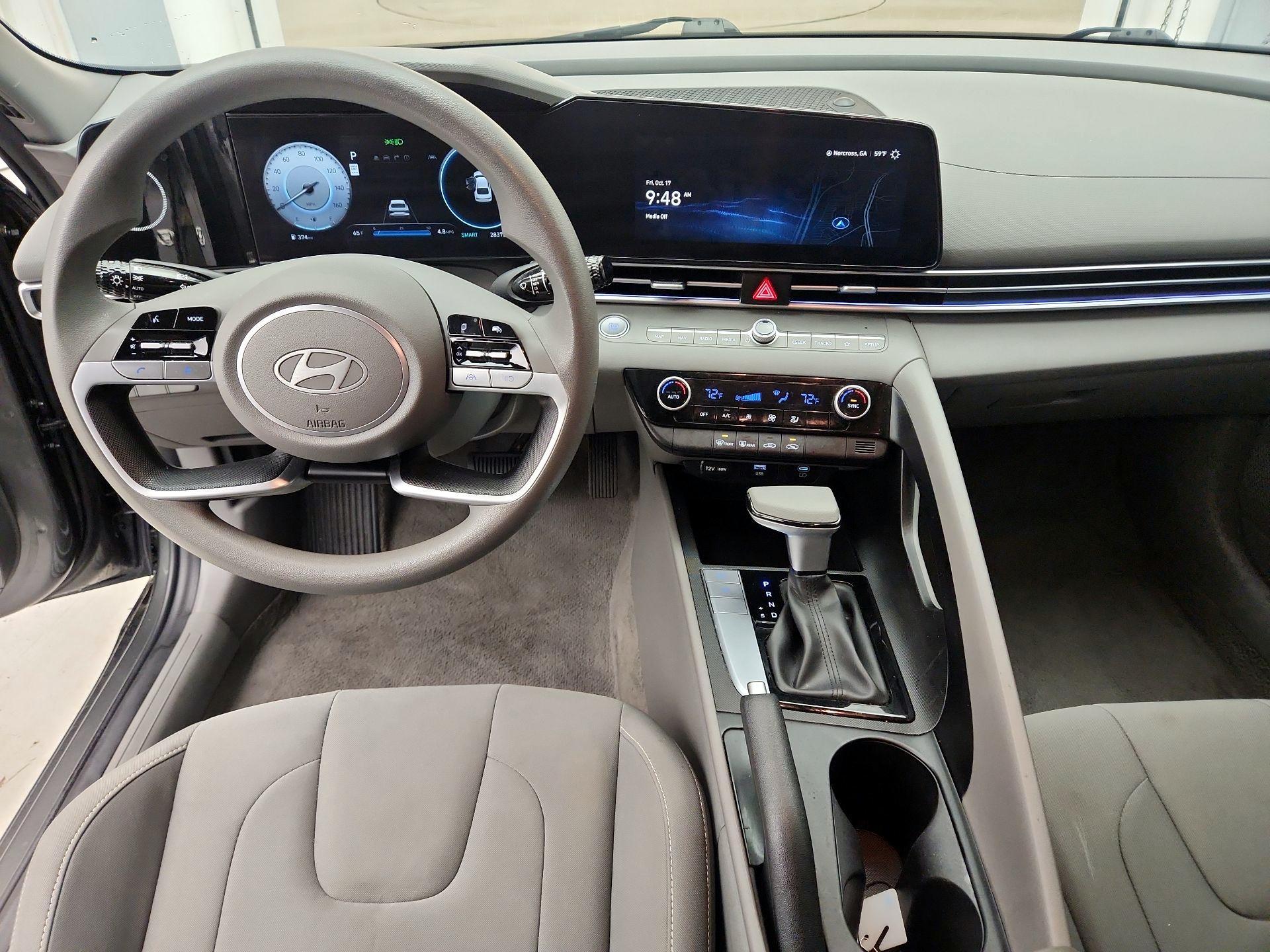 Thumbnail: 2024 Hyundai Elantra - 9