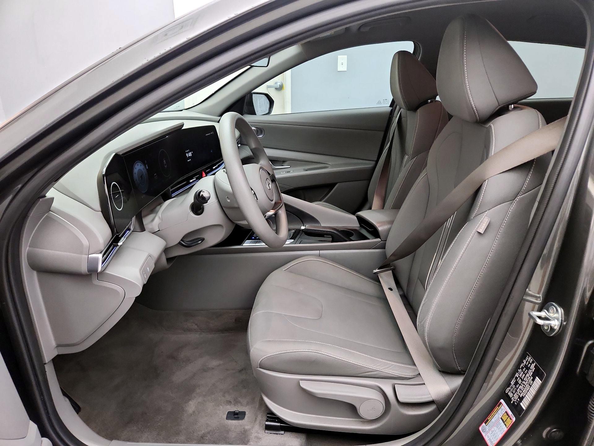Thumbnail: 2024 Hyundai Elantra - 11