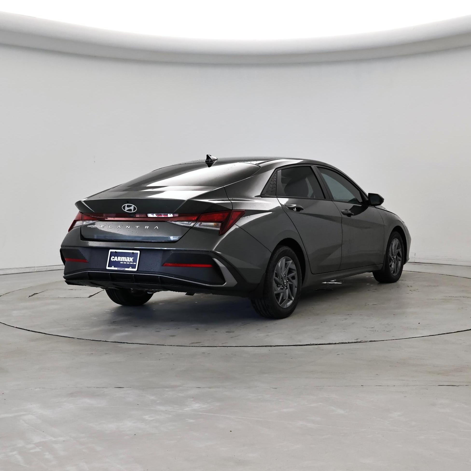 Thumbnail: 2024 Hyundai Elantra - 8