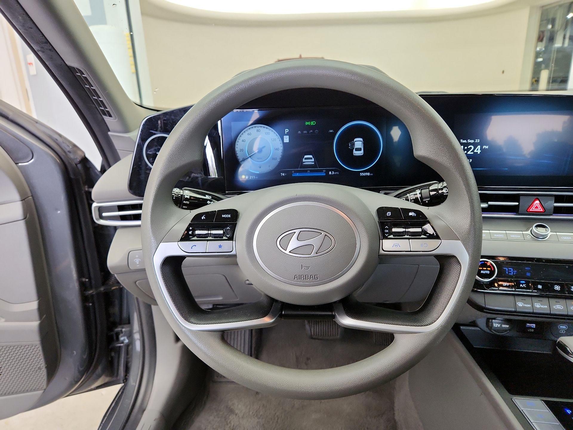 Thumbnail: 2024 Hyundai Elantra - 10