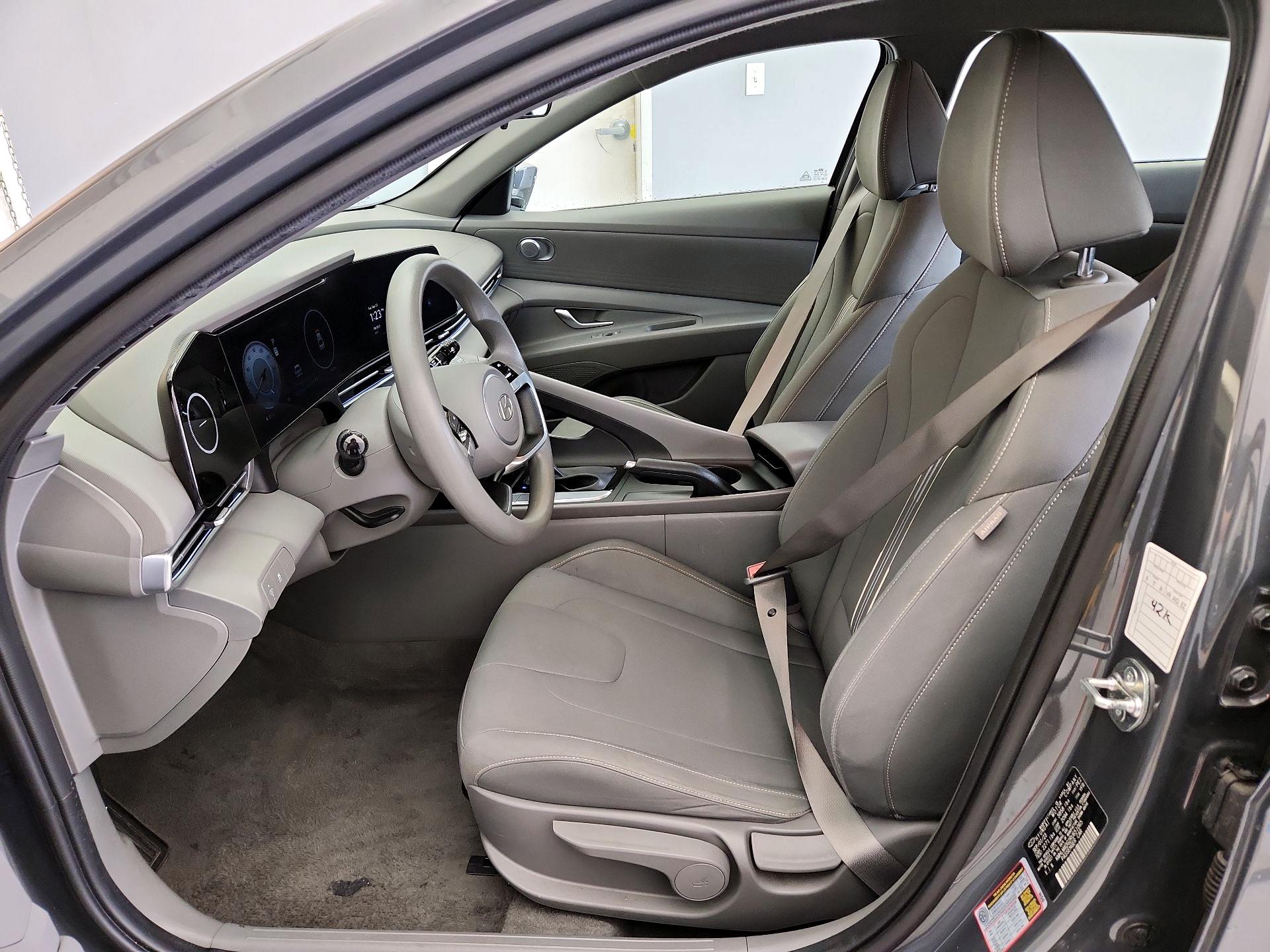 Thumbnail: 2024 Hyundai Elantra - 11