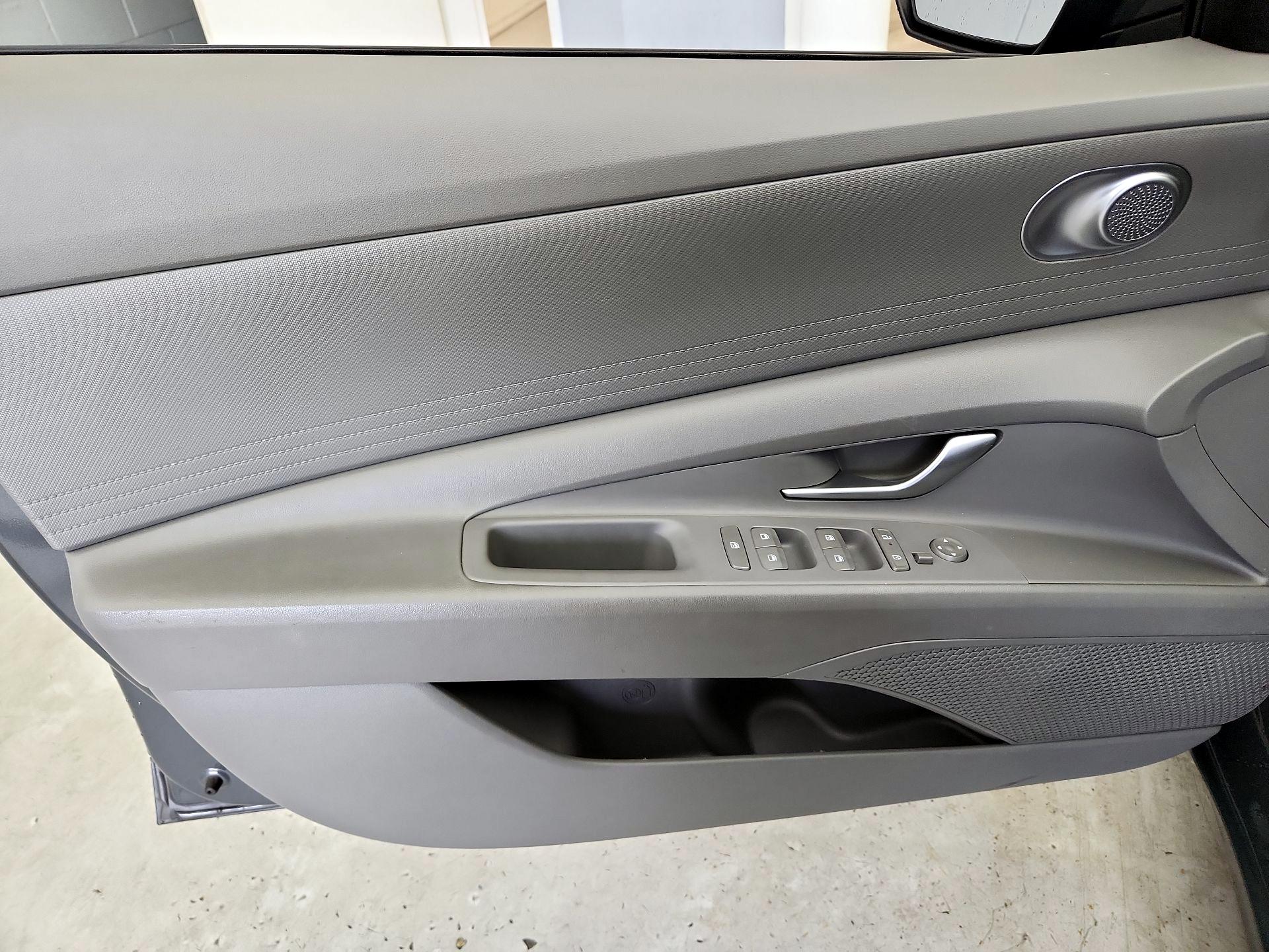 Thumbnail: 2024 Hyundai Elantra - 12