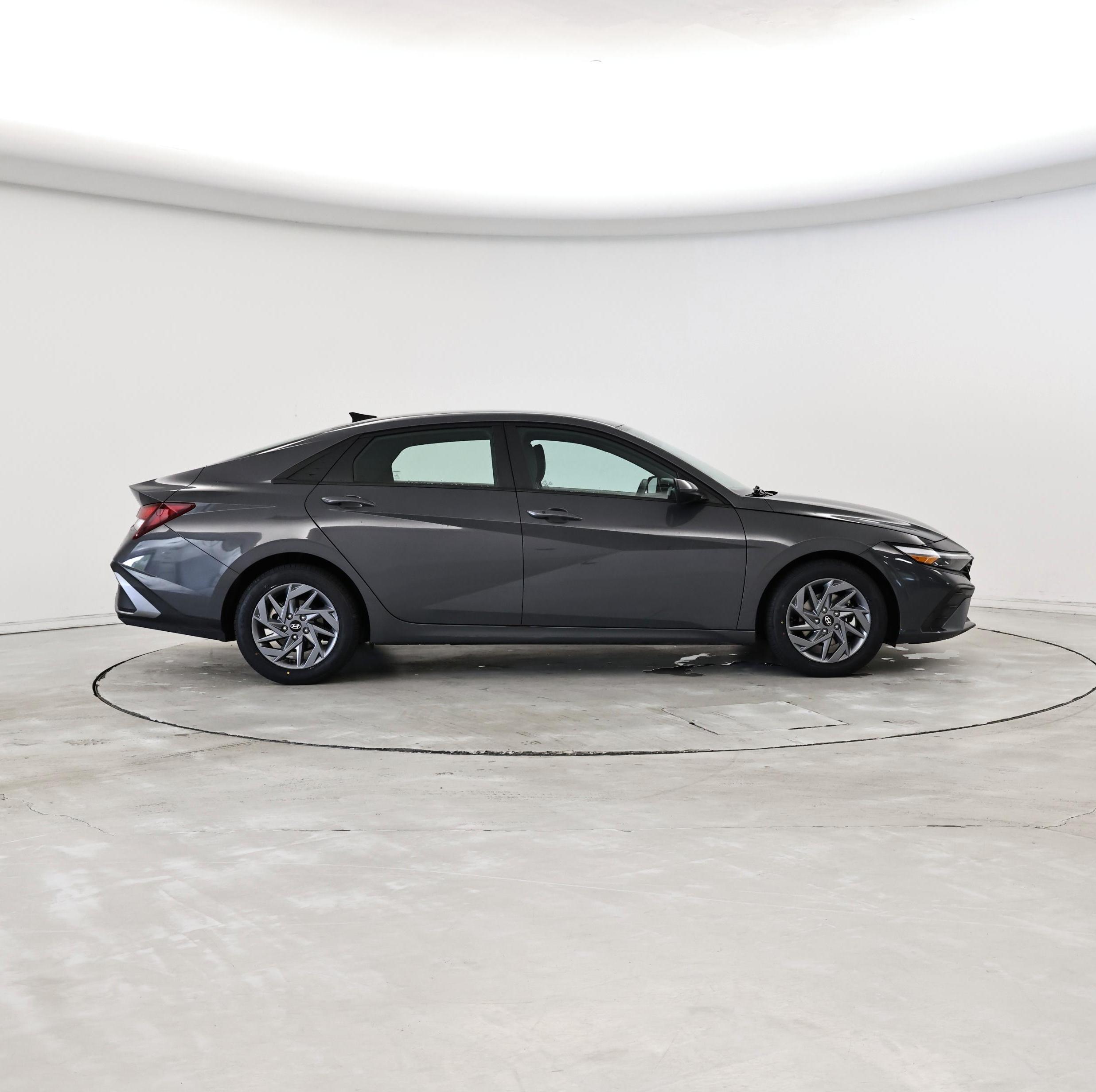 Thumbnail: 2024 Hyundai Elantra - 7