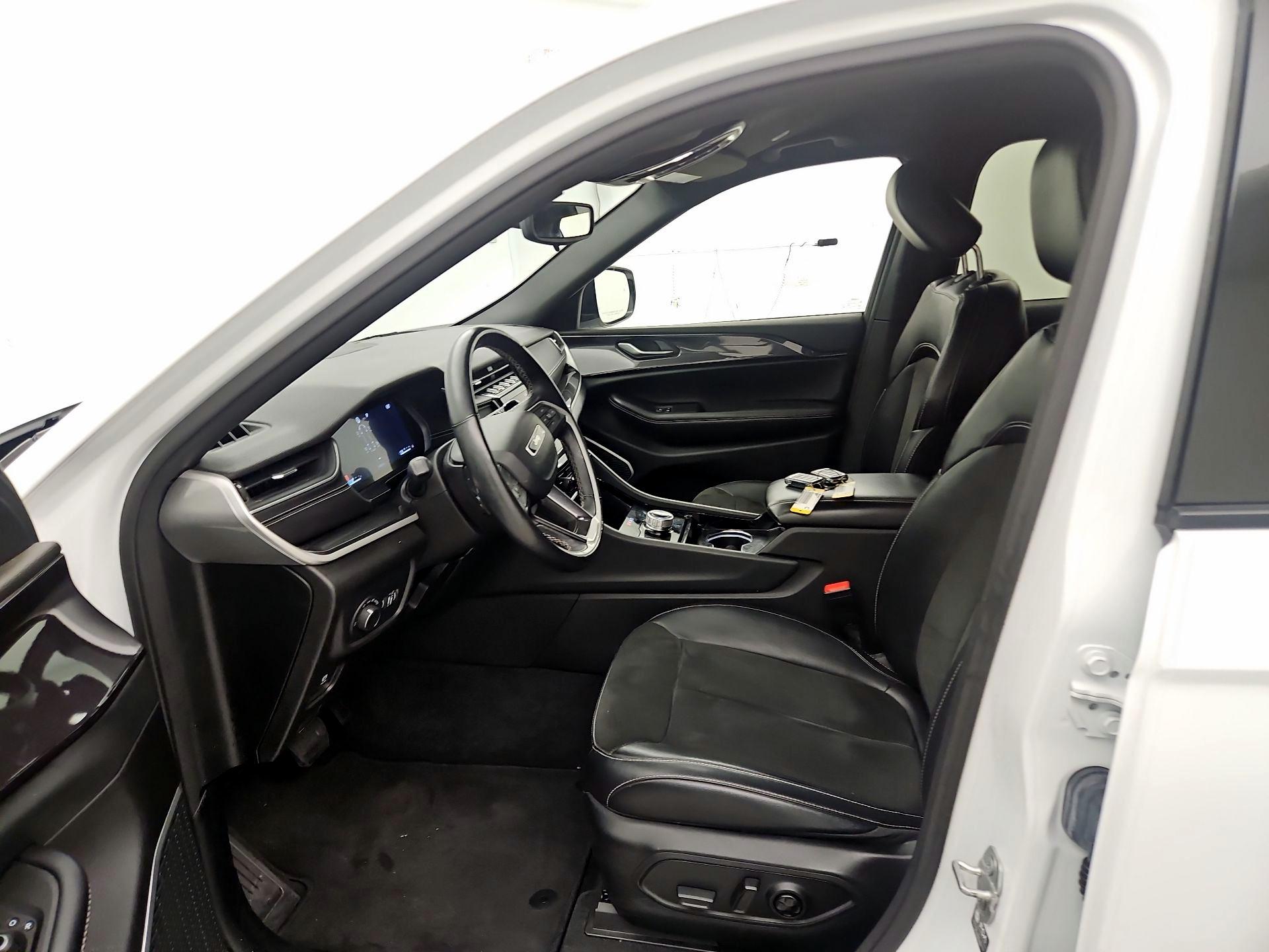 Thumbnail: 2021 Jeep Grand Cherokee L - 11