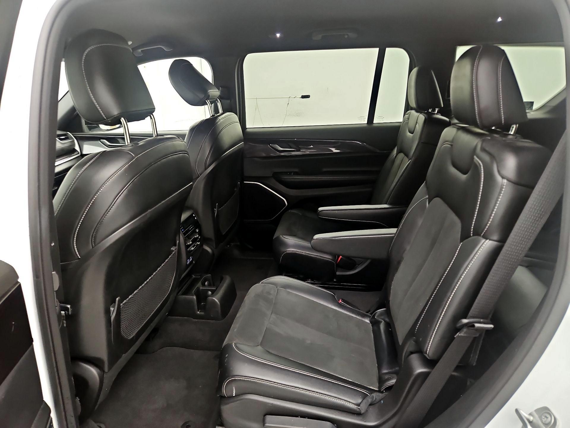 Thumbnail: 2021 Jeep Grand Cherokee L - 19