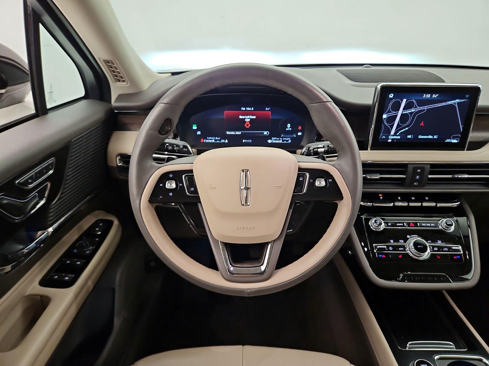 Thumbnail: 2022 Lincoln Corsair - 10