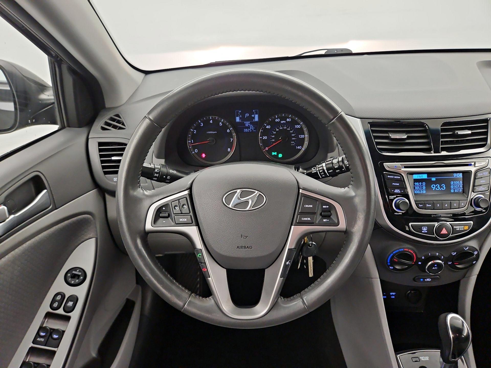 Thumbnail: 2015 Hyundai Accent - 10