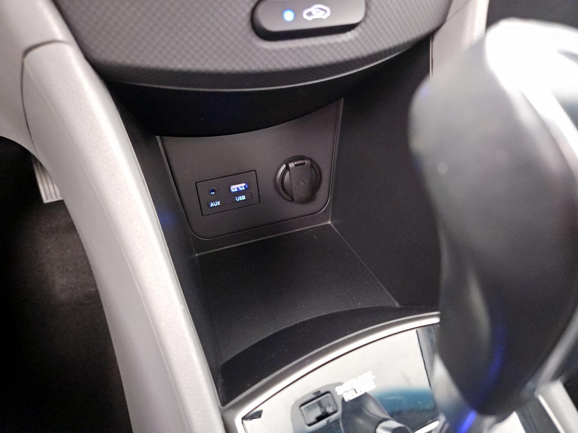 Thumbnail: 2015 Hyundai Accent - 17