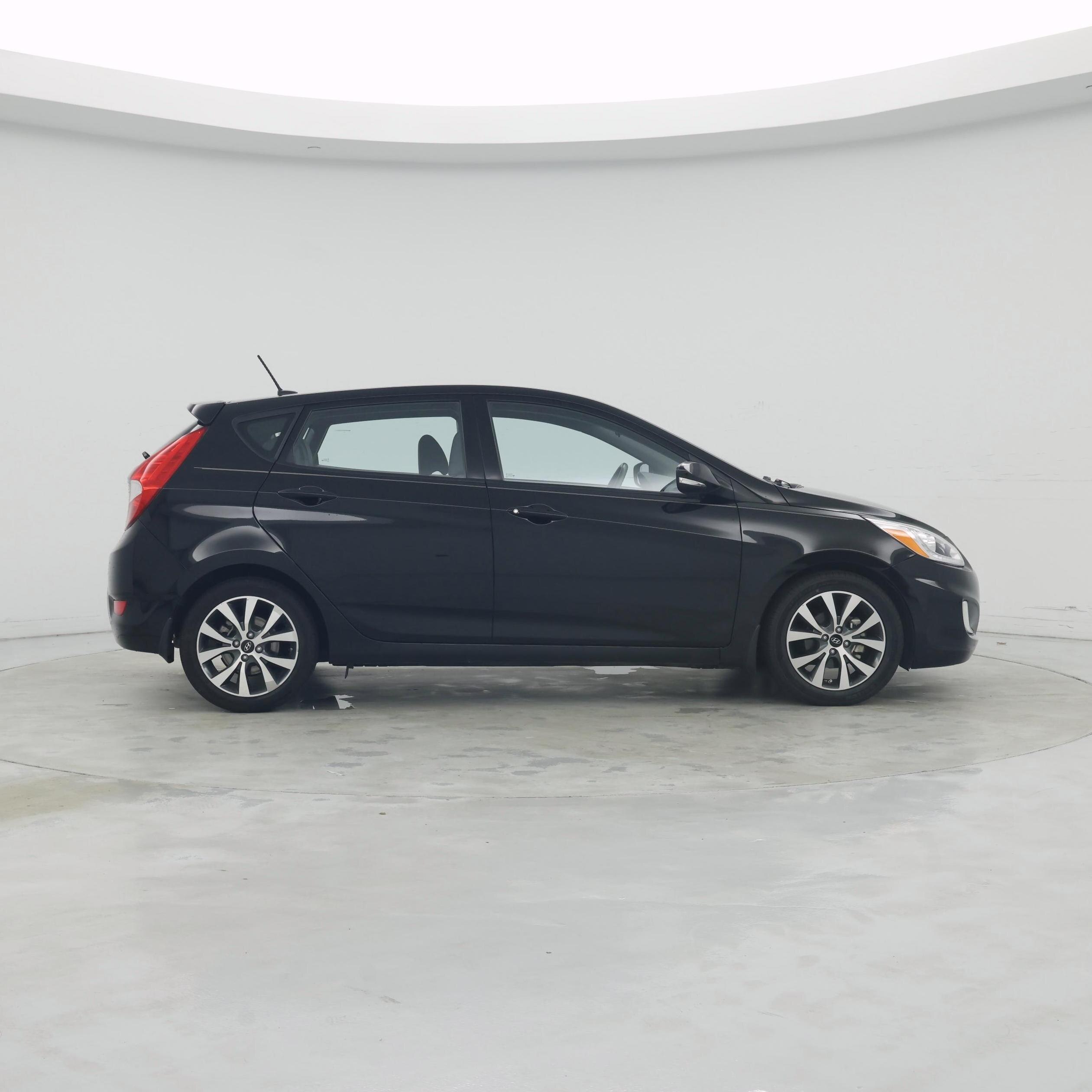 Thumbnail: 2015 Hyundai Accent - 7